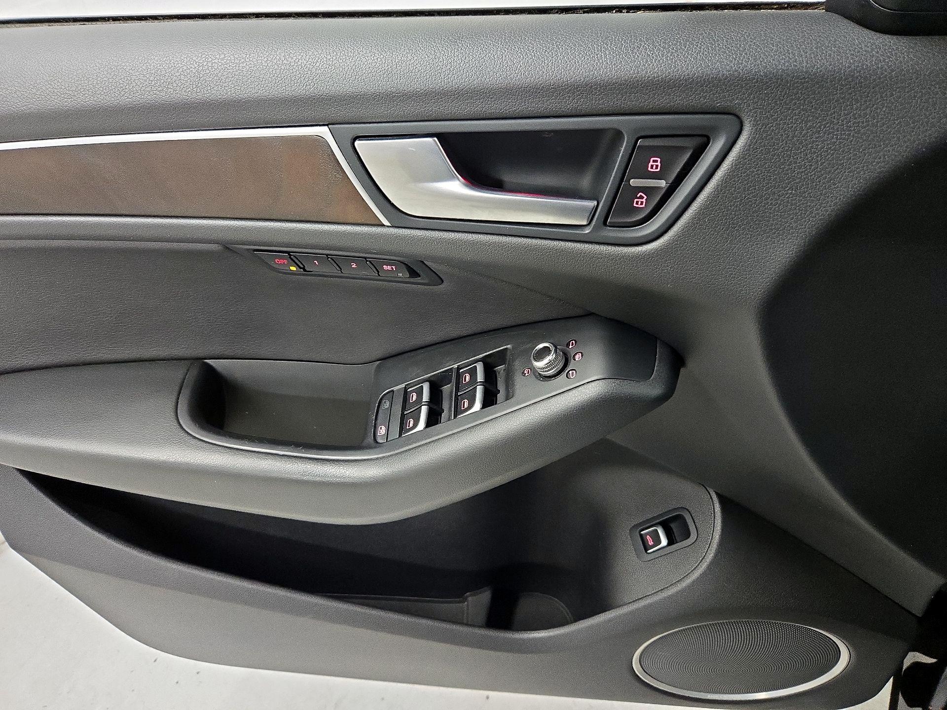 Thumbnail: 2016 Audi Q5 - 12