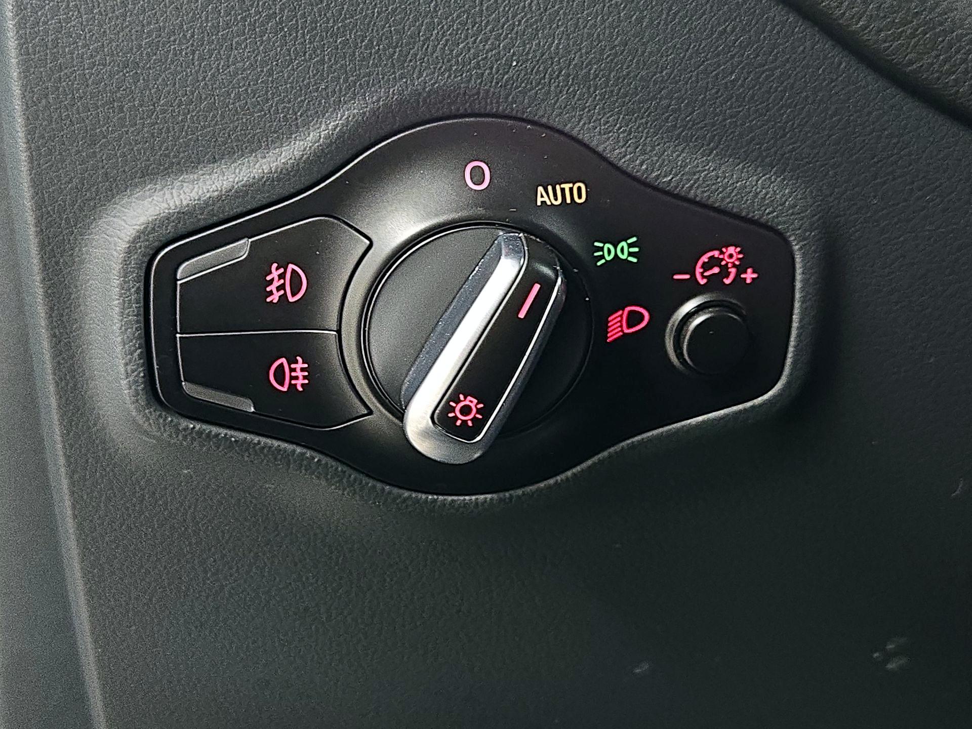 Thumbnail: 2016 Audi Q5 - 13