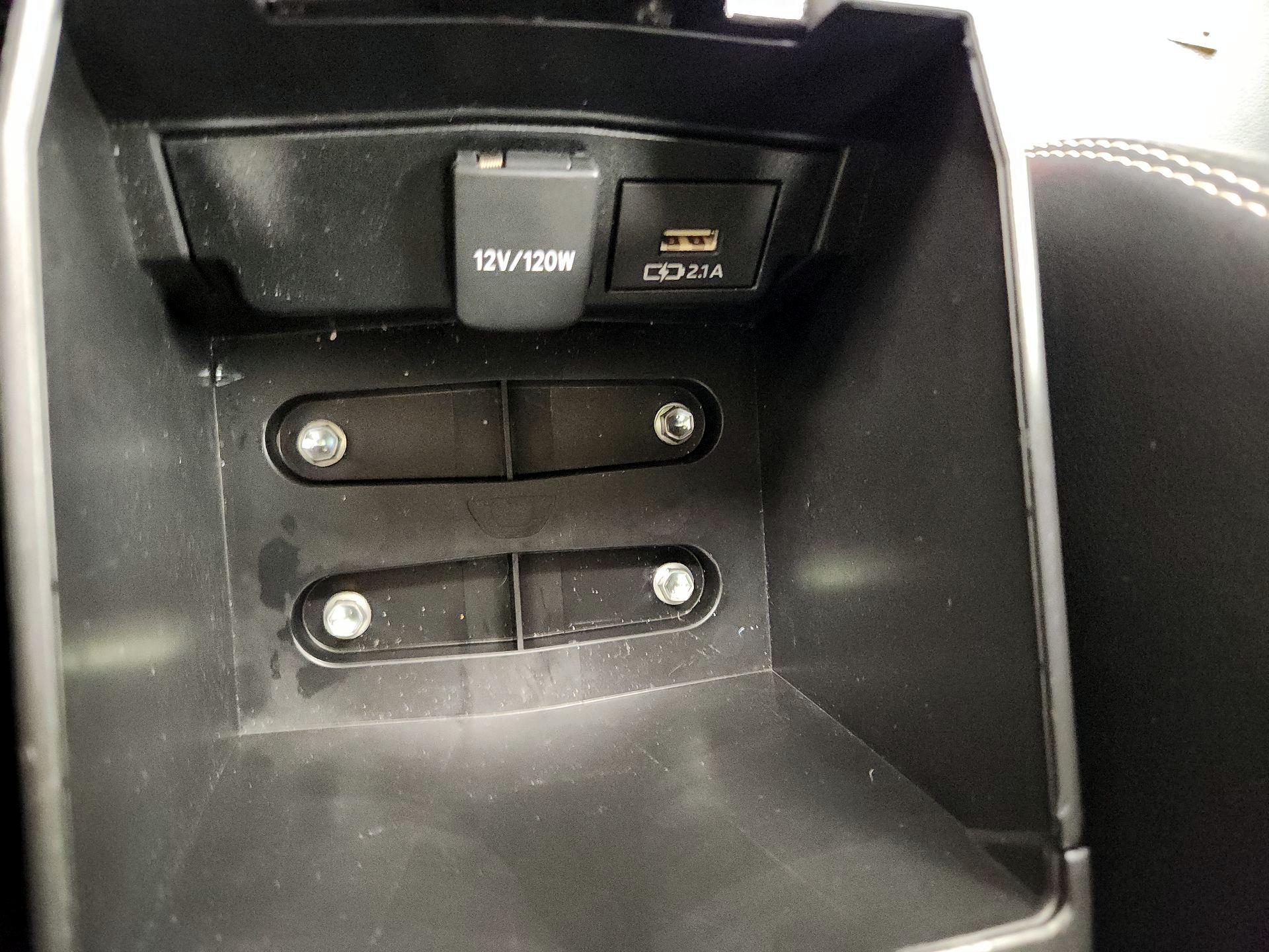 Thumbnail: 2021 Toyota Corolla - 18