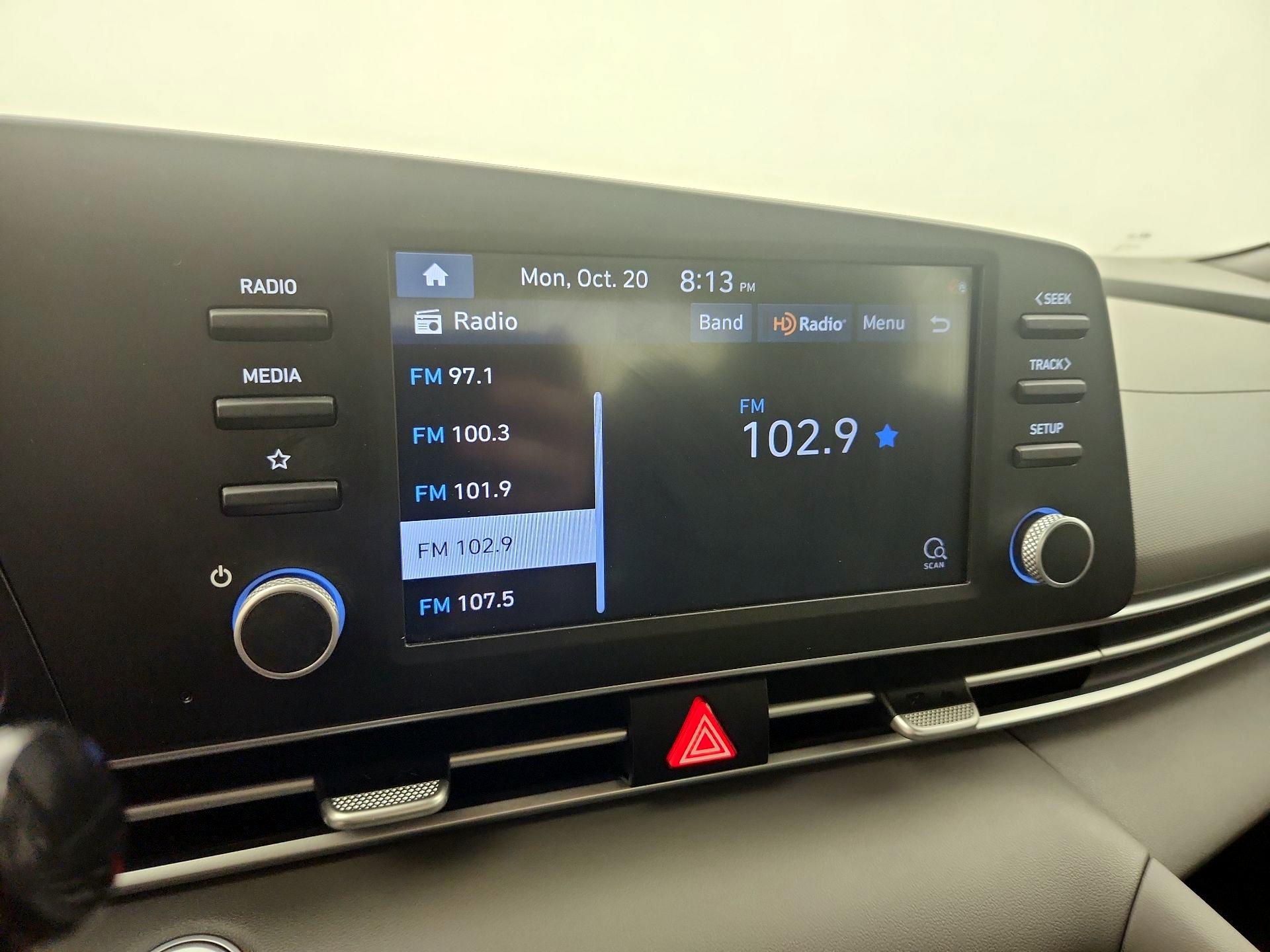 Thumbnail: 2023 Hyundai Elantra - 15