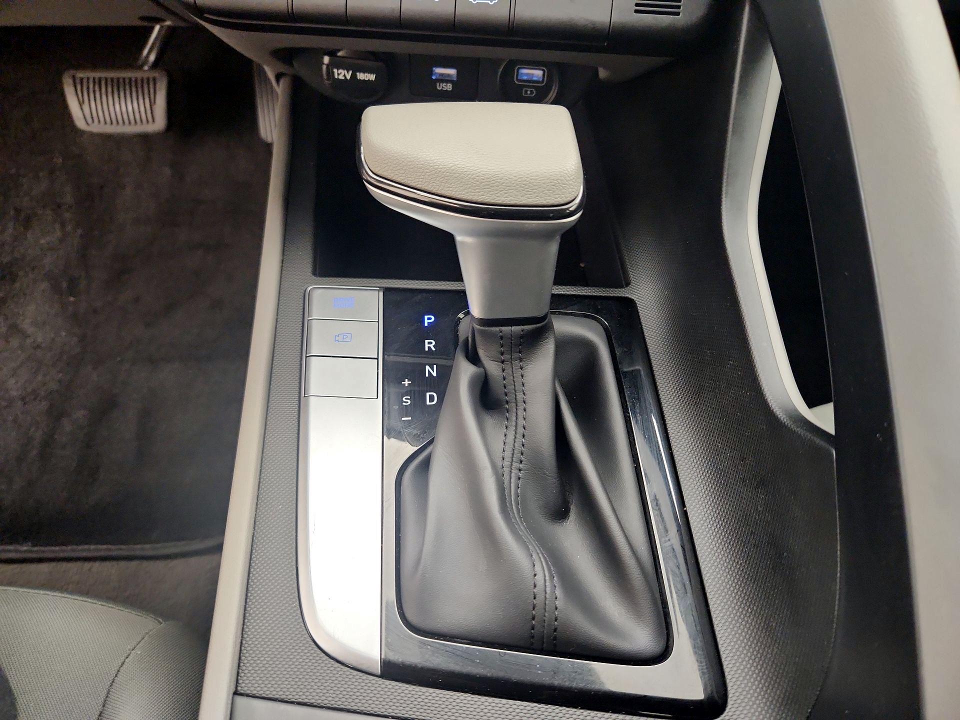 Thumbnail: 2023 Hyundai Elantra - 17