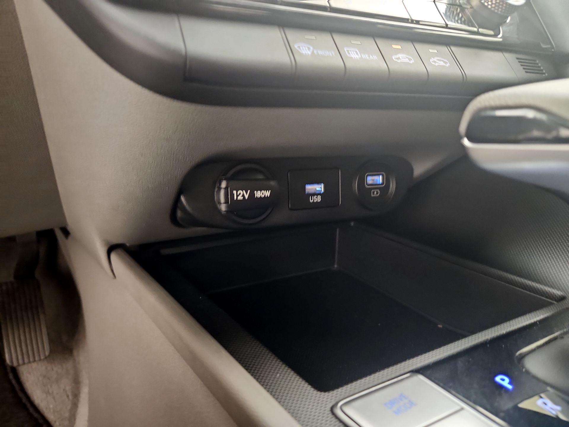 Thumbnail: 2023 Hyundai Elantra - 18