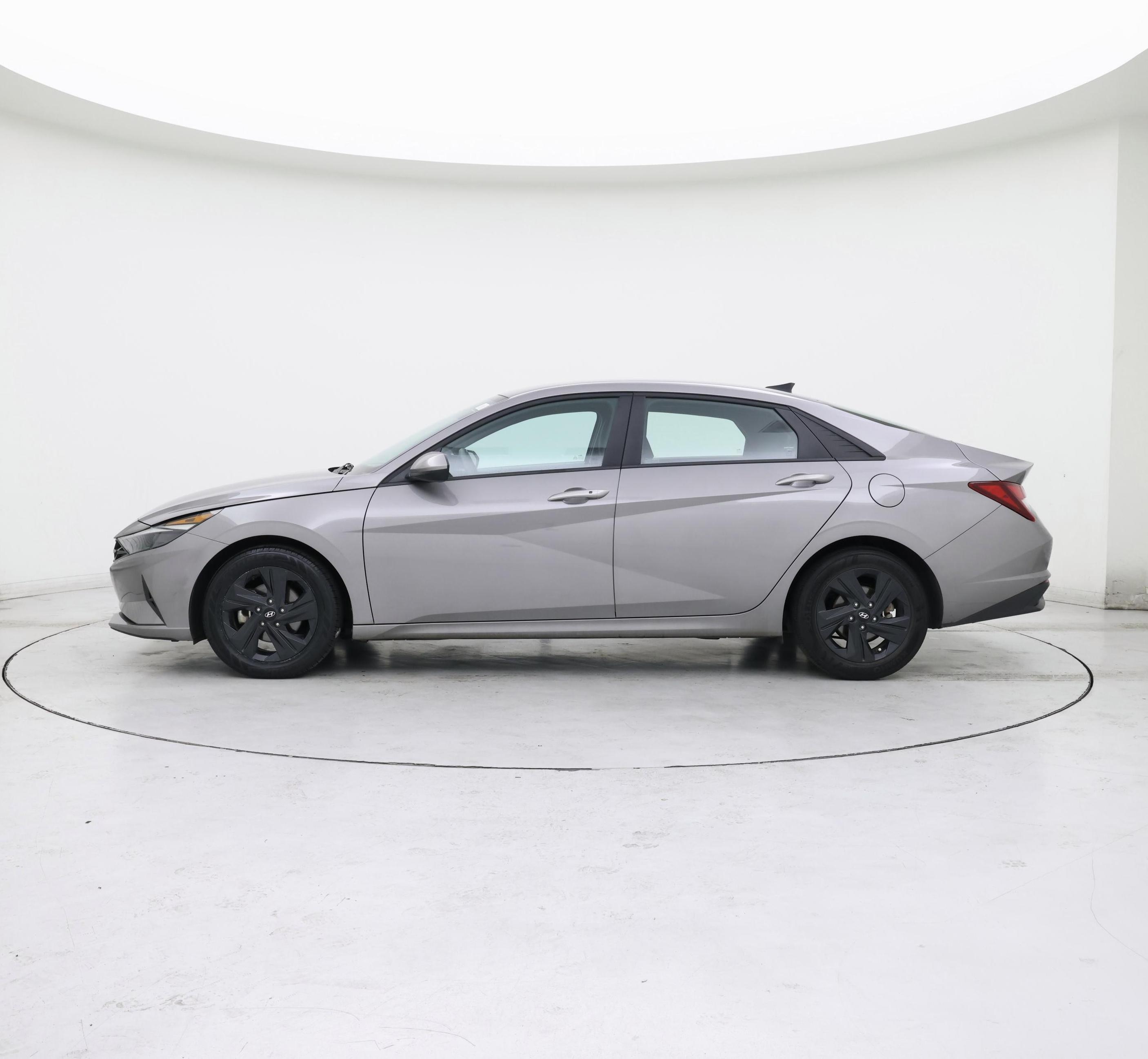 Thumbnail: 2023 Hyundai Elantra - 3