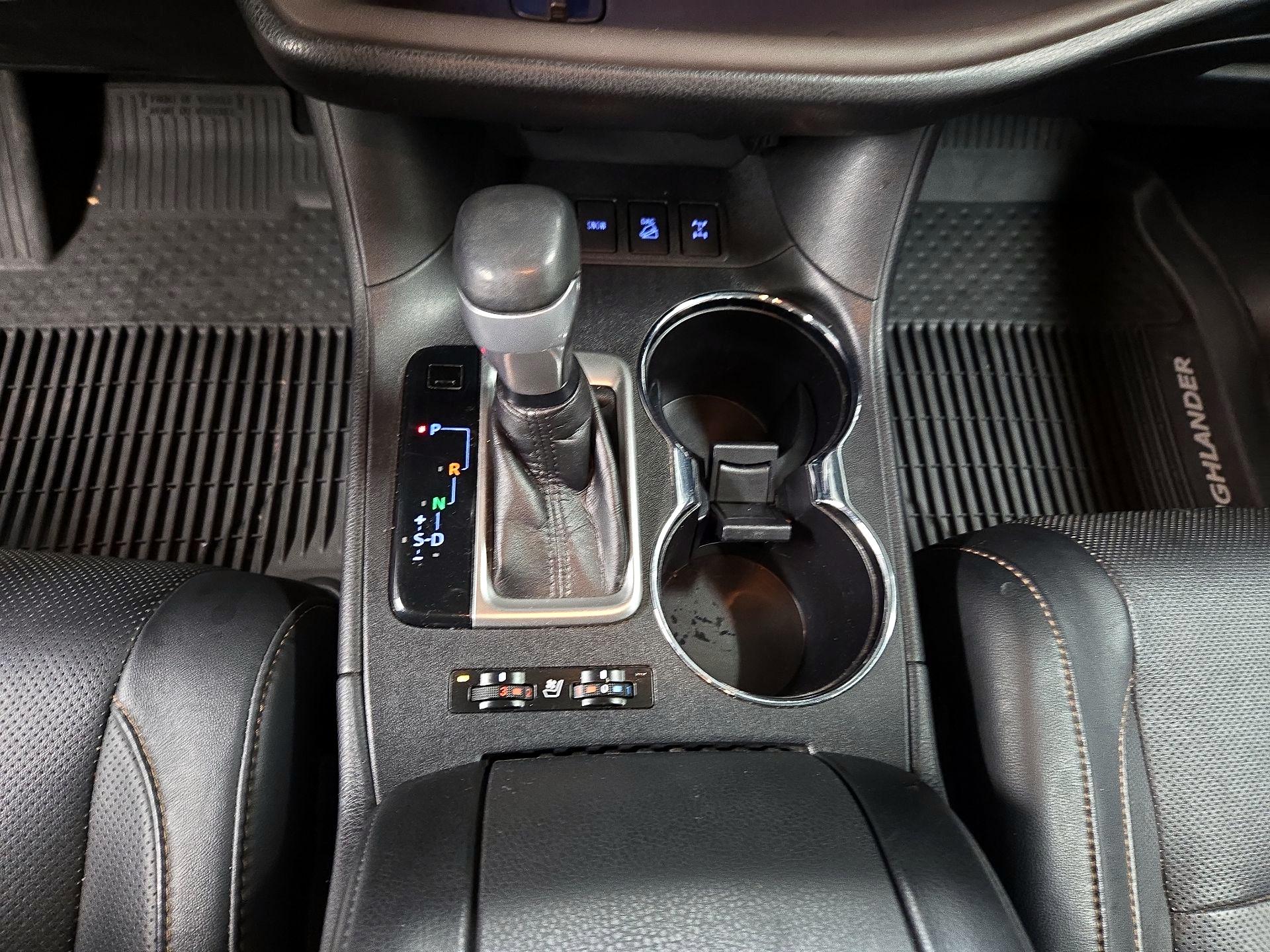 Thumbnail: 2018 Toyota Highlander - 17