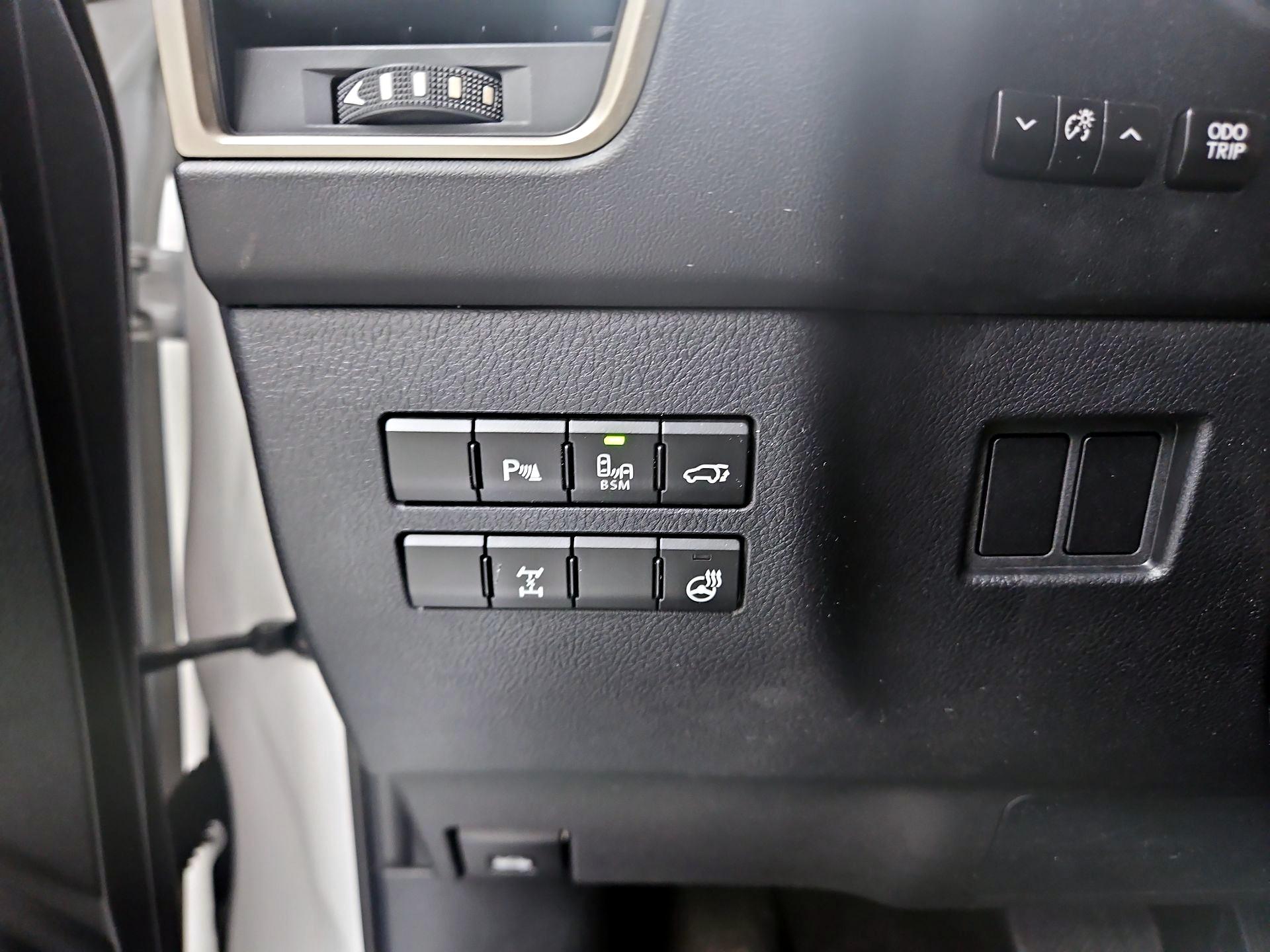 Thumbnail: 2015 Lexus NX - 13