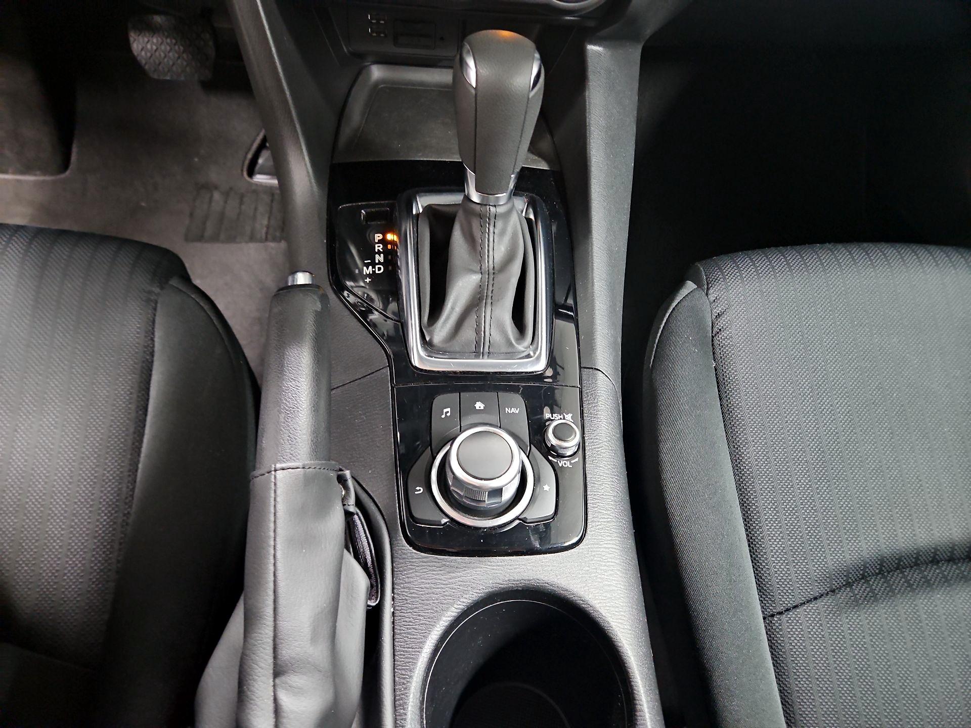 Thumbnail: 2016 Mazda Mazda3 - 17