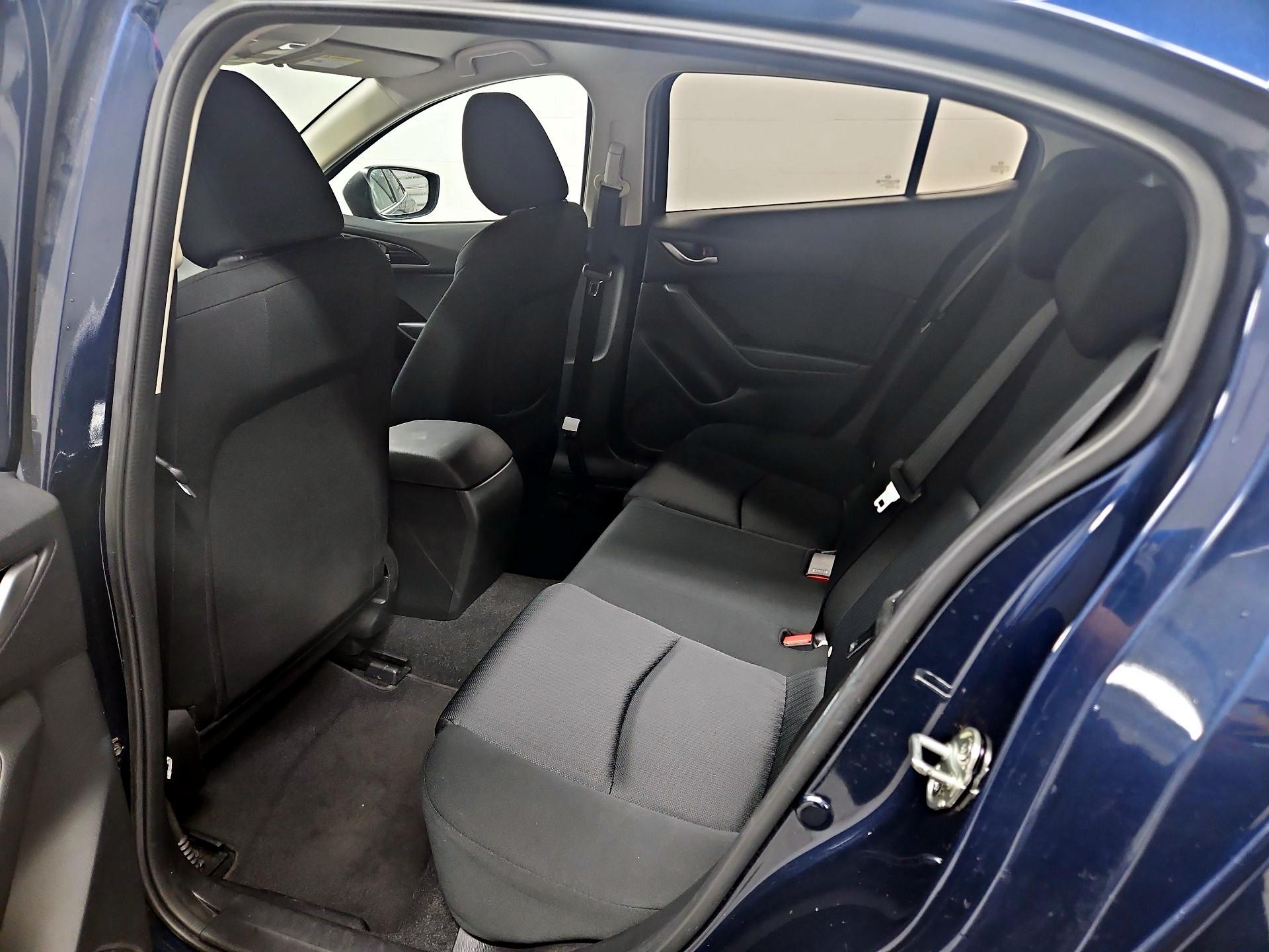 Thumbnail: 2016 Mazda Mazda3 - 19