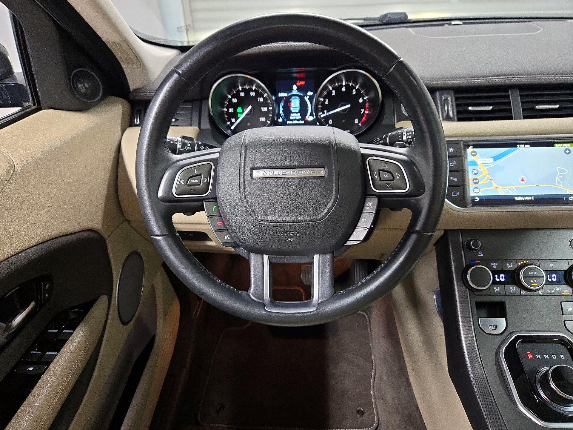 Thumbnail: 2019 Land Rover Range Rover Evoque - 10