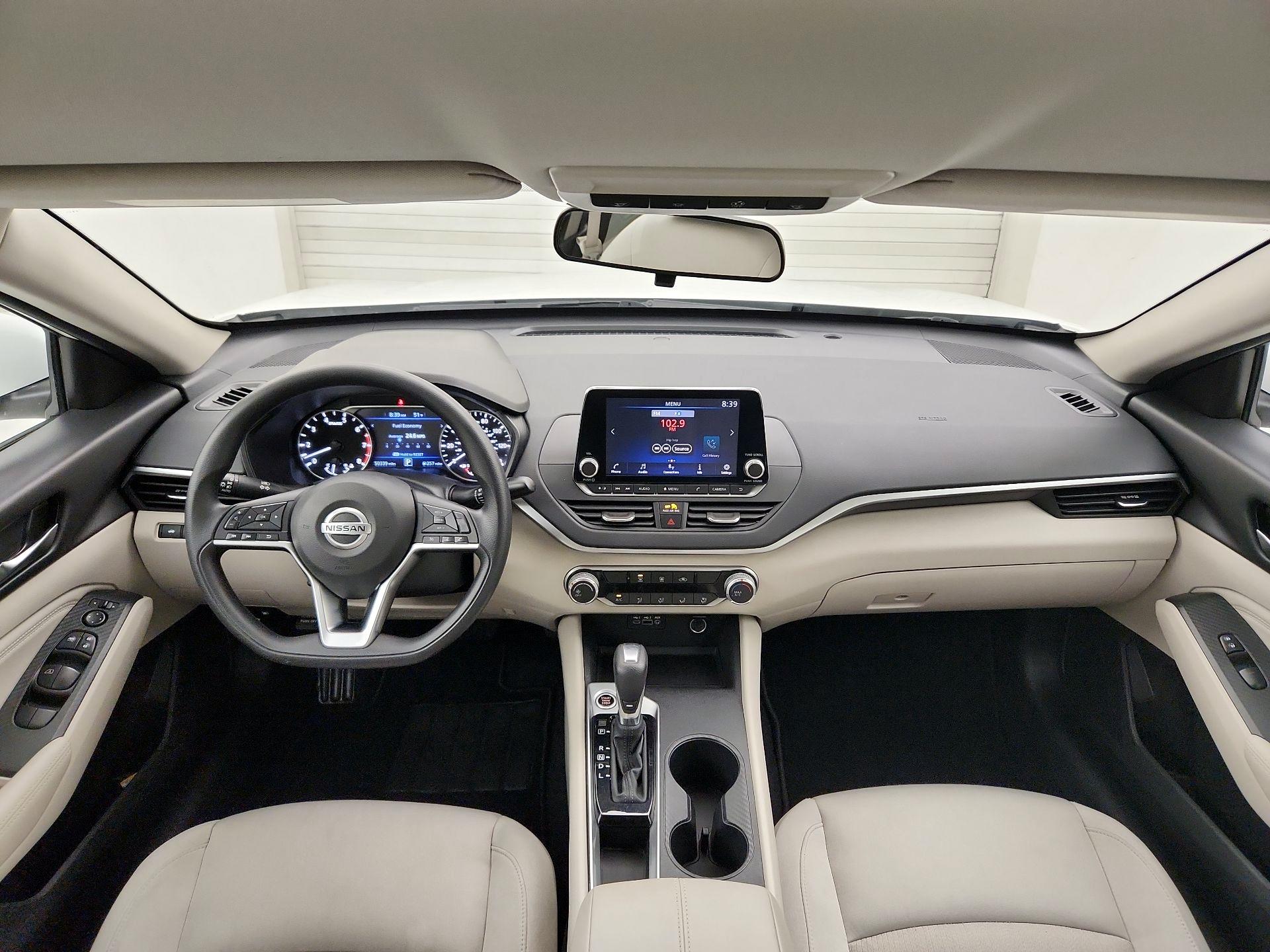 Thumbnail: 2020 Nissan Altima - 9