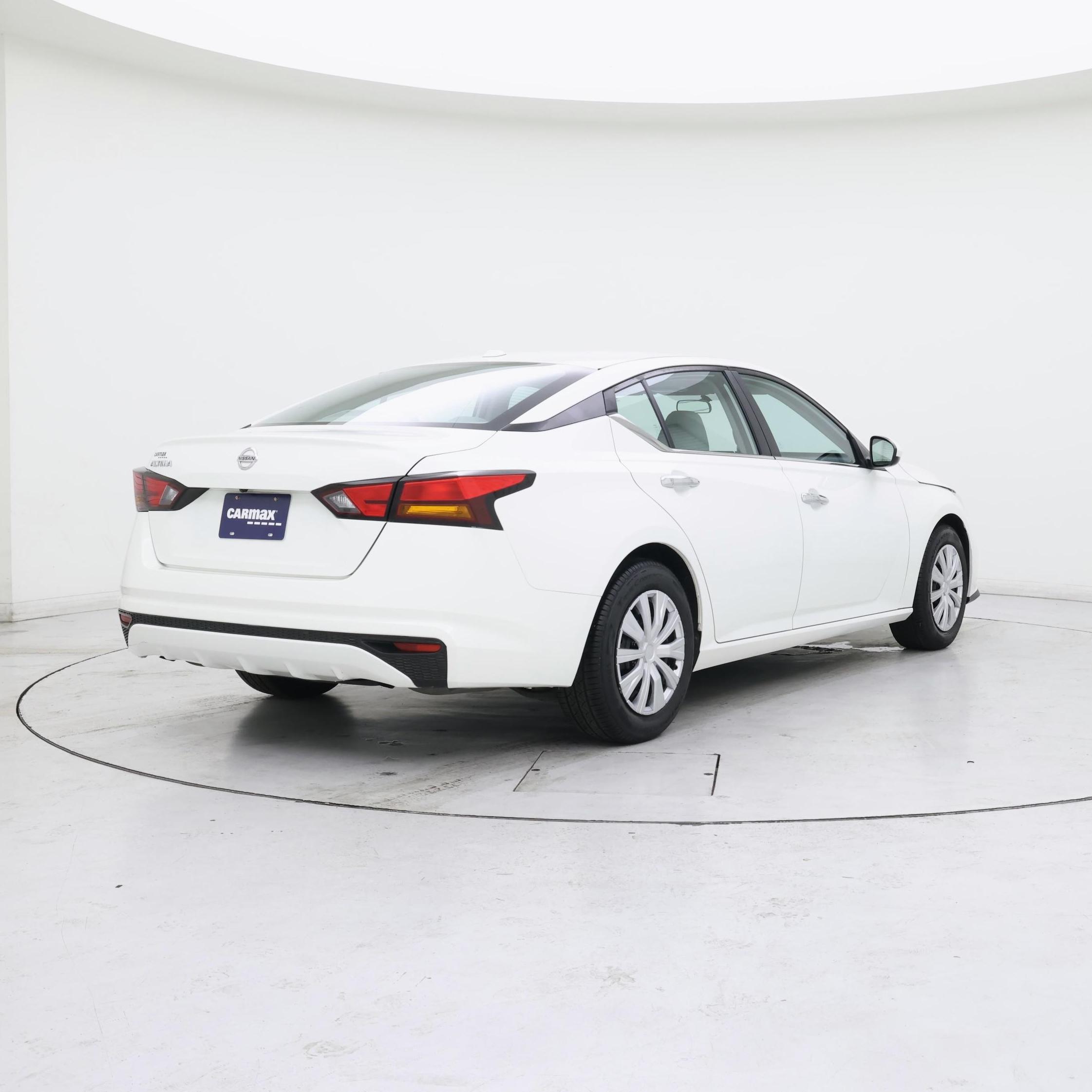 Thumbnail: 2020 Nissan Altima - 8