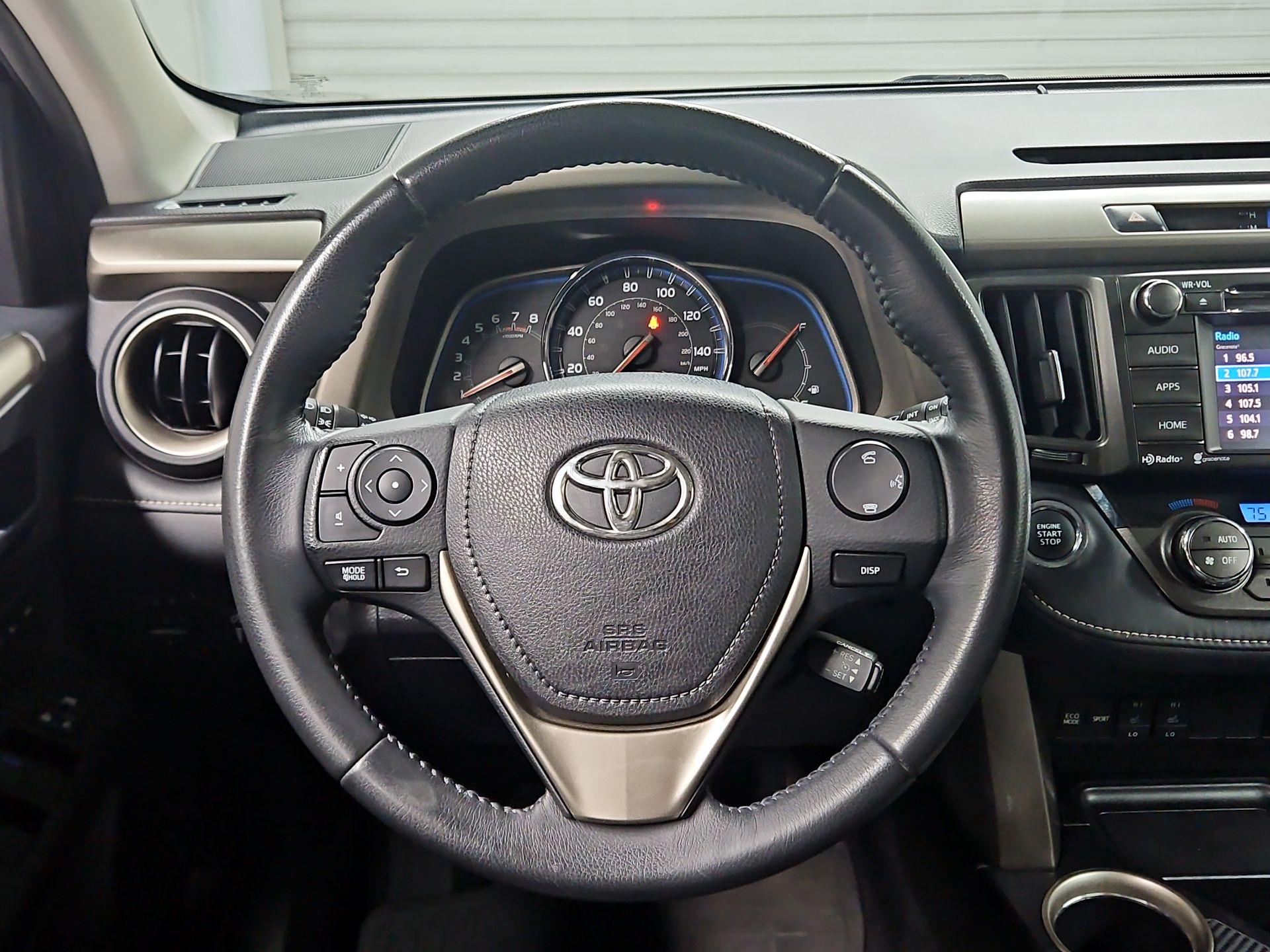 Thumbnail: 2014 Toyota RAV4 - 10