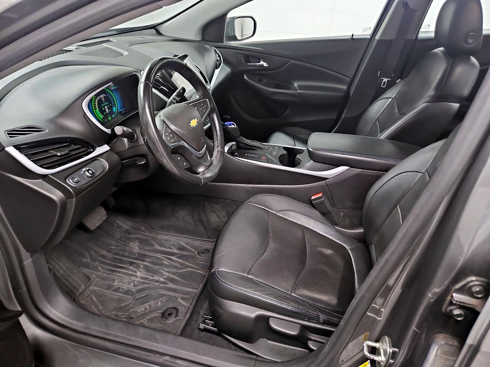 Thumbnail: 2016 Chevrolet Volt - 11