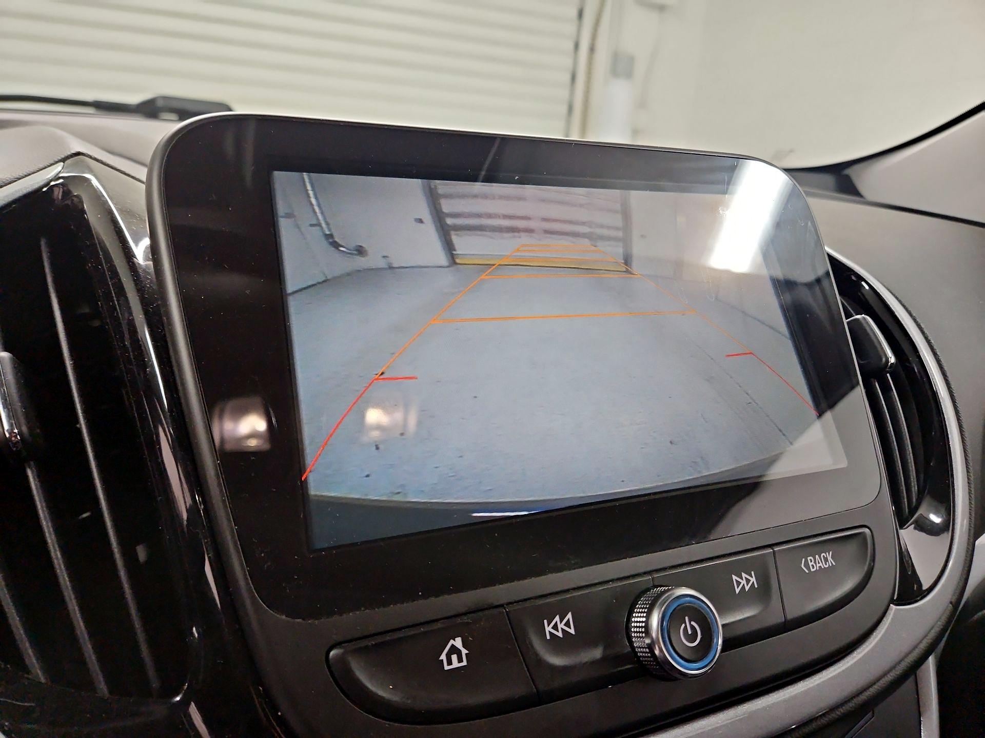 Thumbnail: 2016 Chevrolet Volt - 14