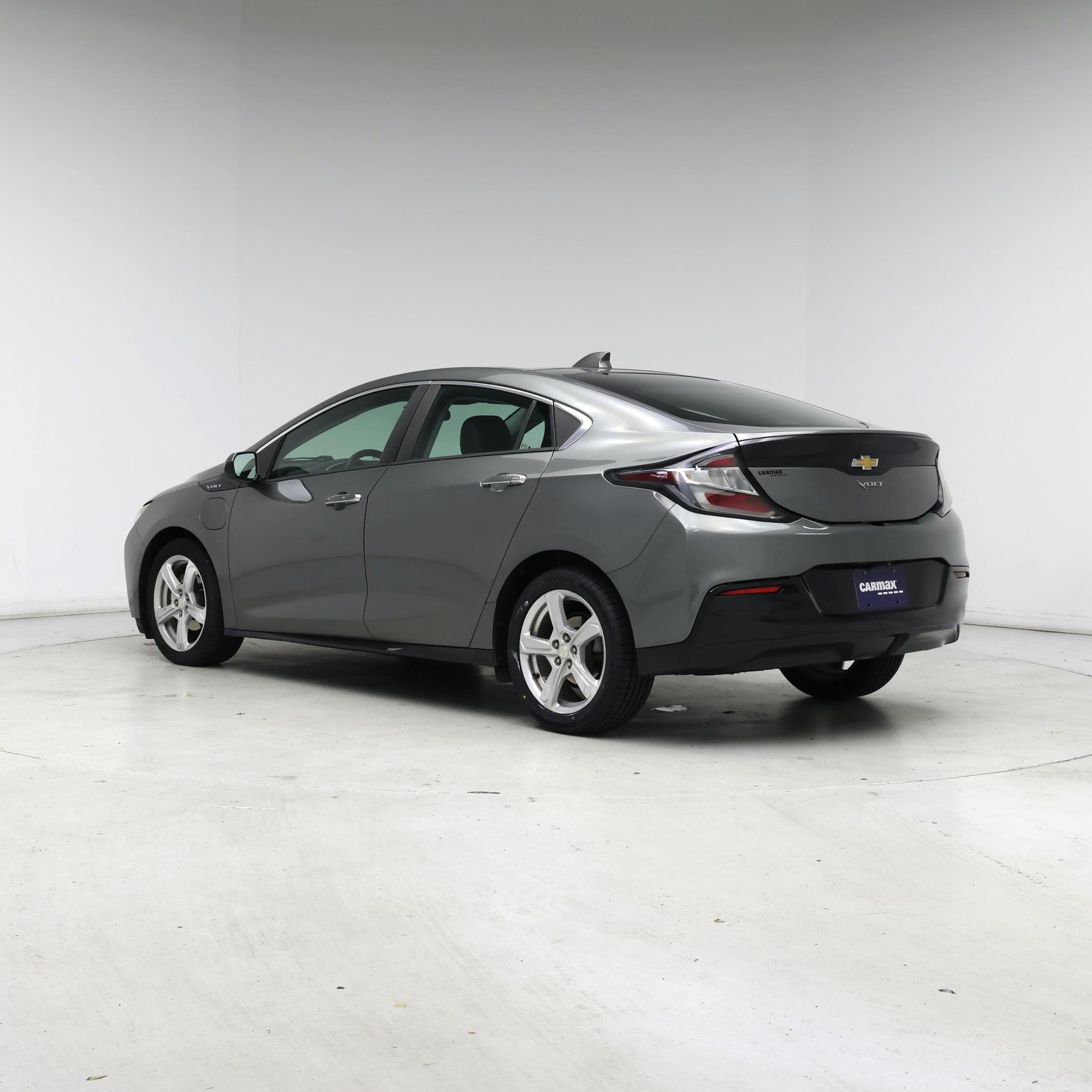 Thumbnail: 2016 Chevrolet Volt - 2
