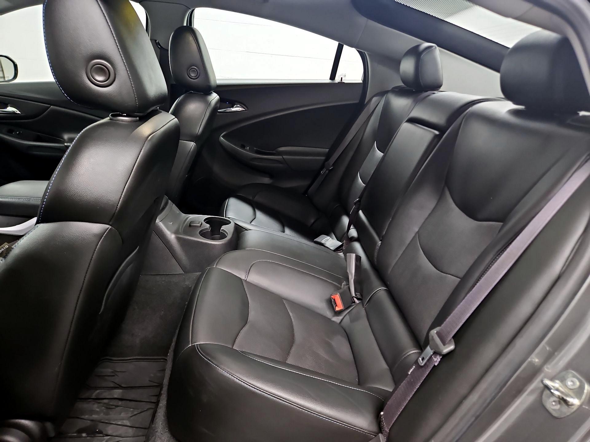 Thumbnail: 2016 Chevrolet Volt - 19