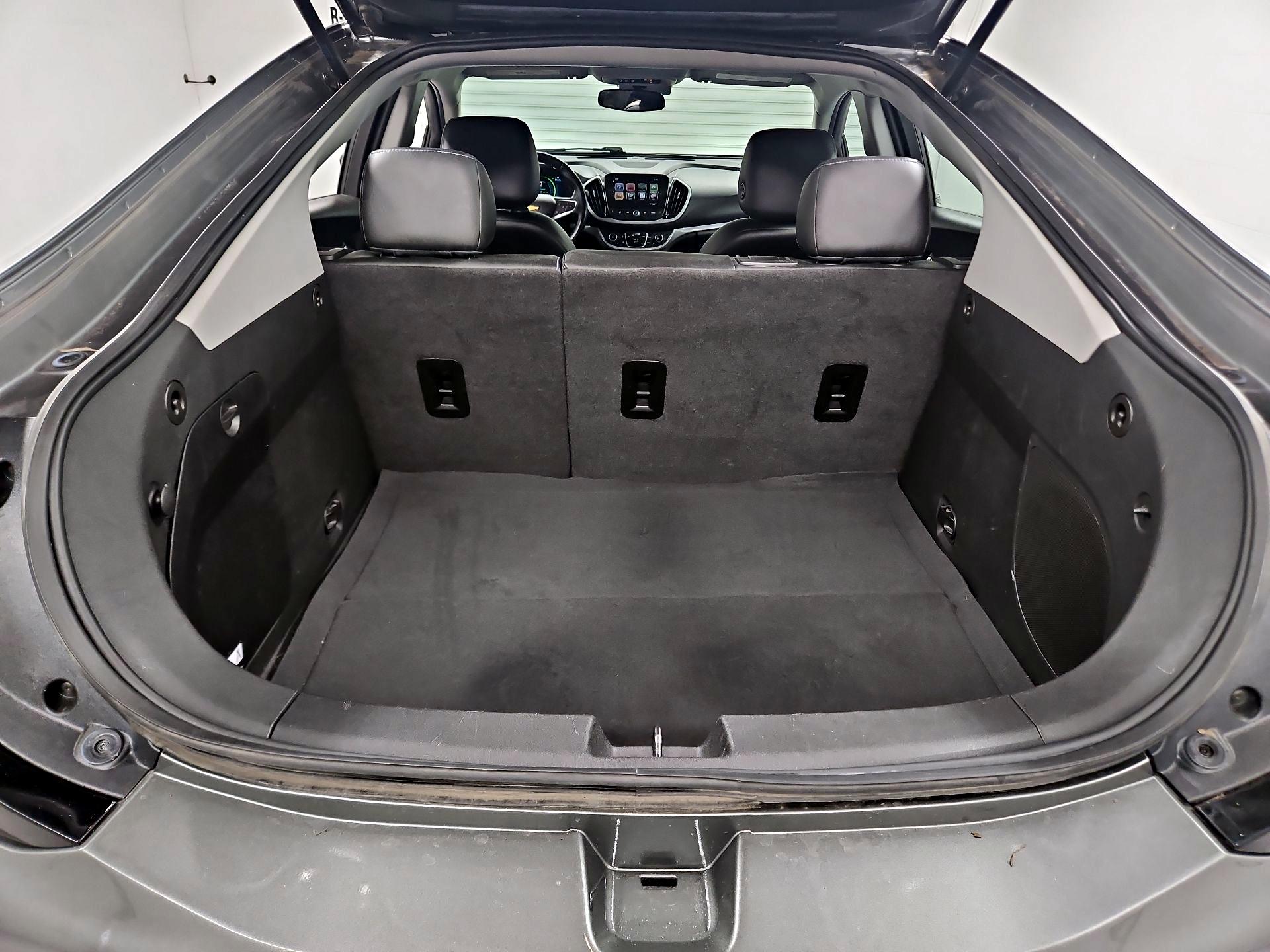 Thumbnail: 2016 Chevrolet Volt - 20