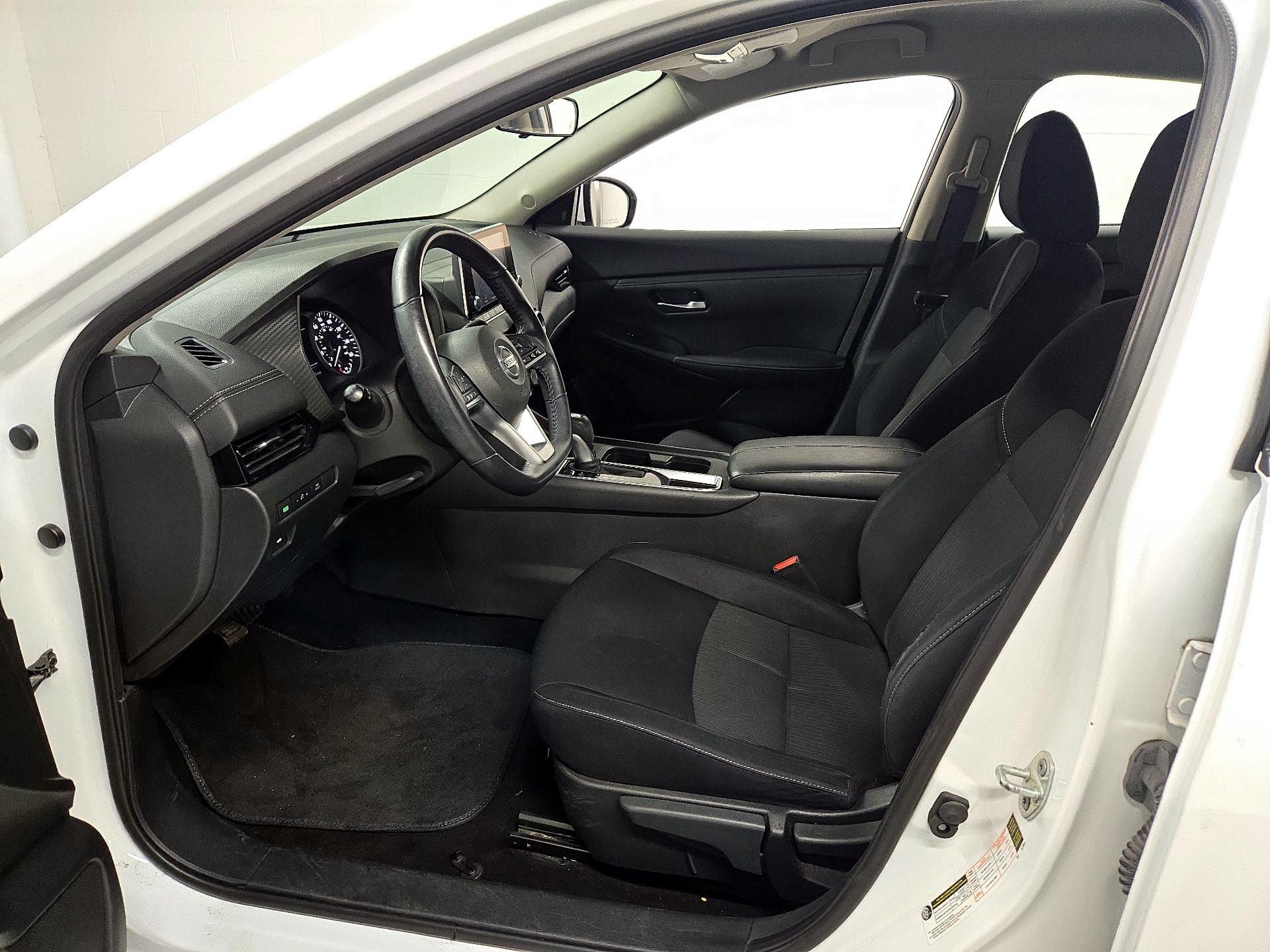 Thumbnail: 2021 Nissan Sentra - 11