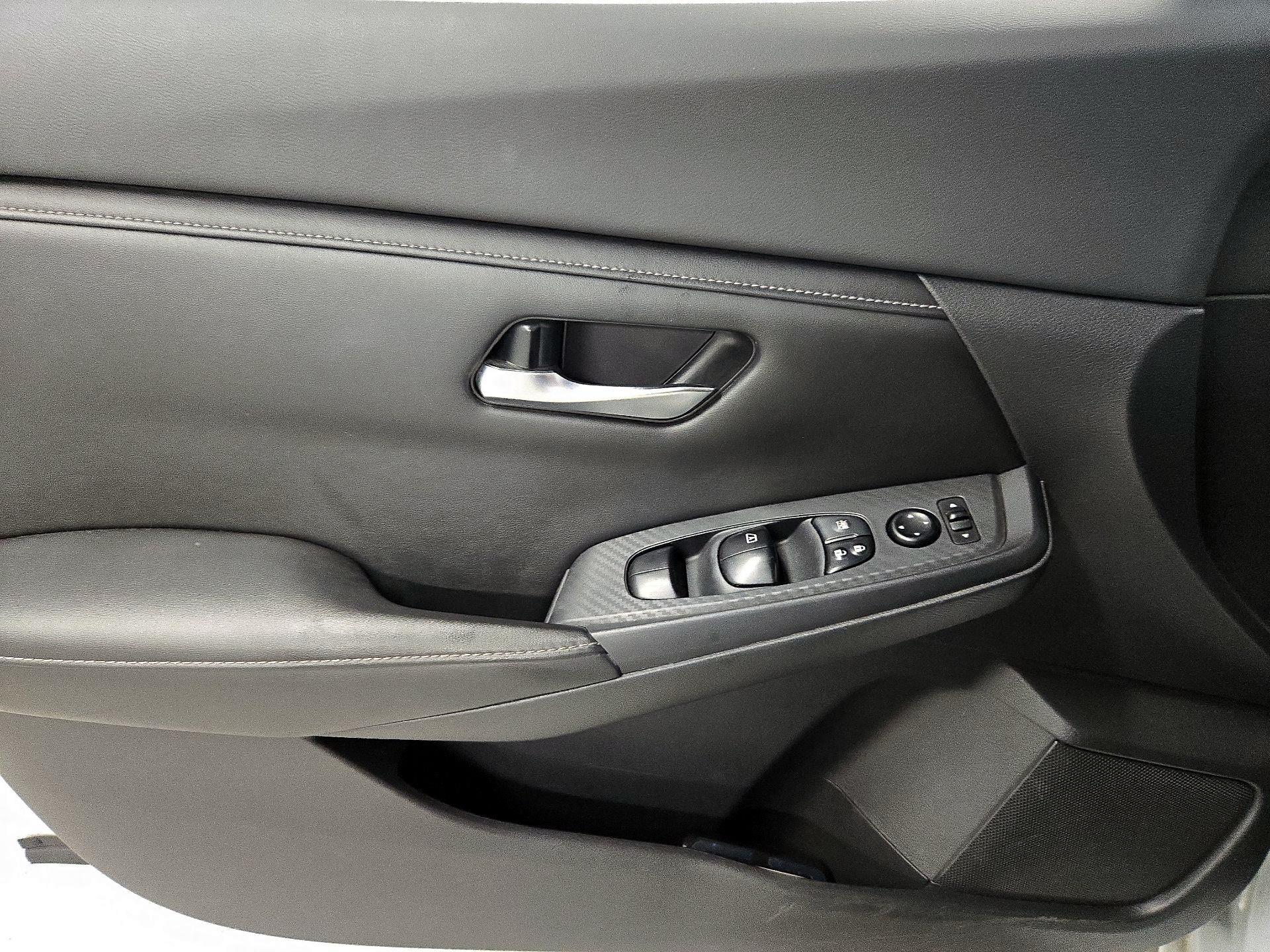 Thumbnail: 2021 Nissan Sentra - 12