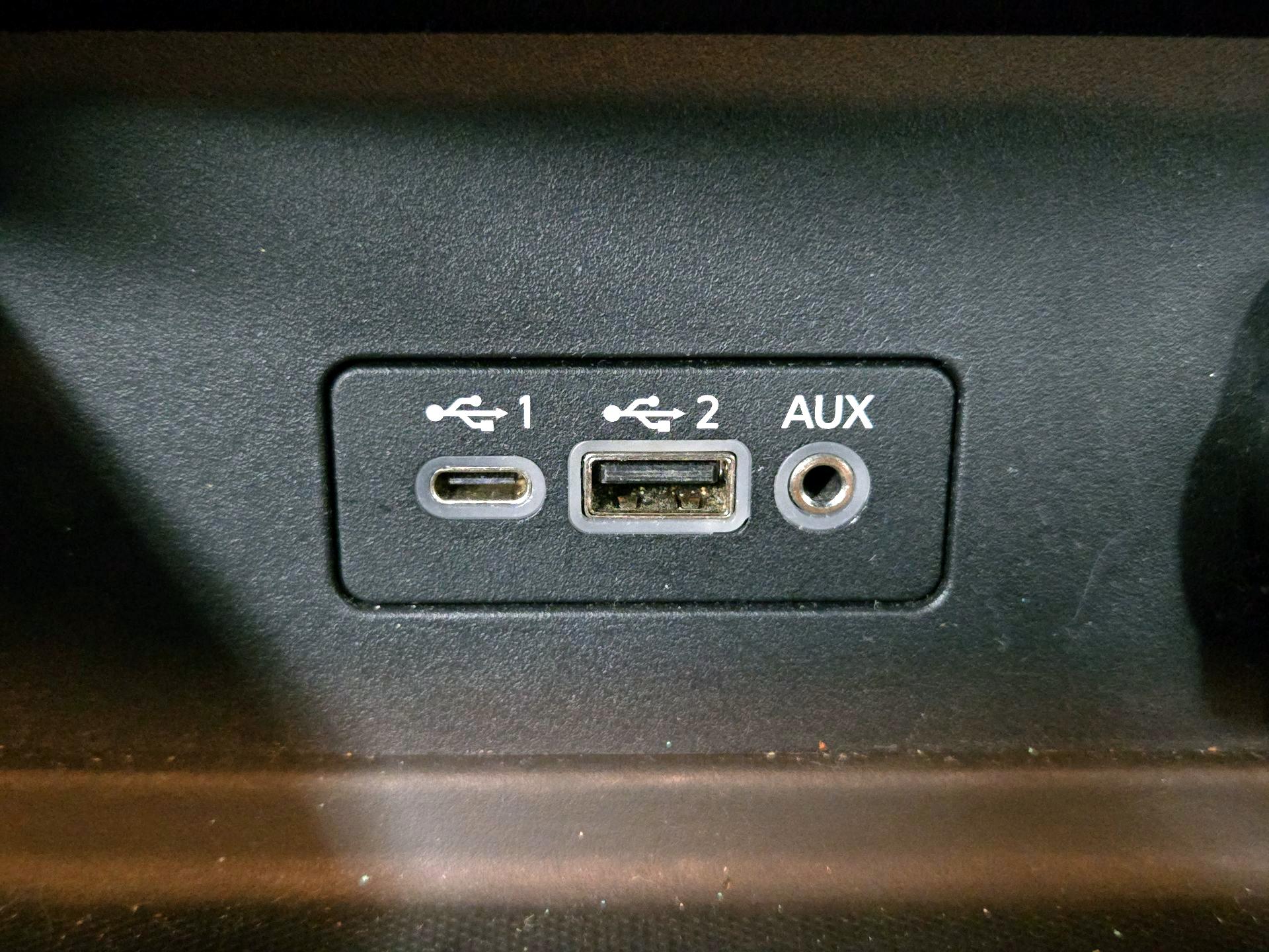 Thumbnail: 2021 Nissan Sentra - 18