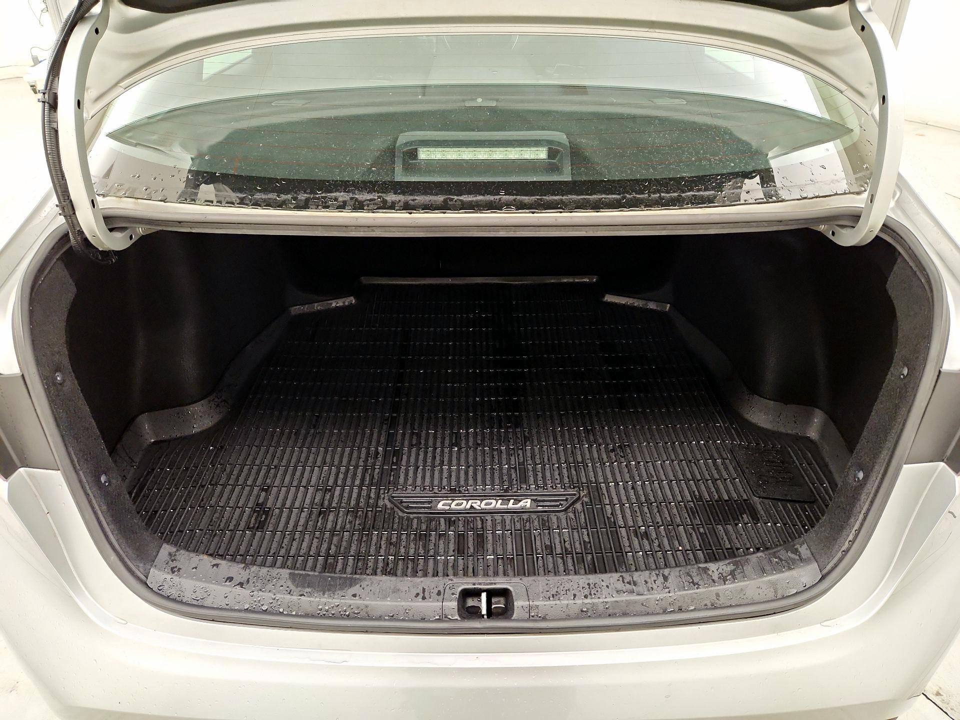 Thumbnail: 2020 Toyota Corolla - 20