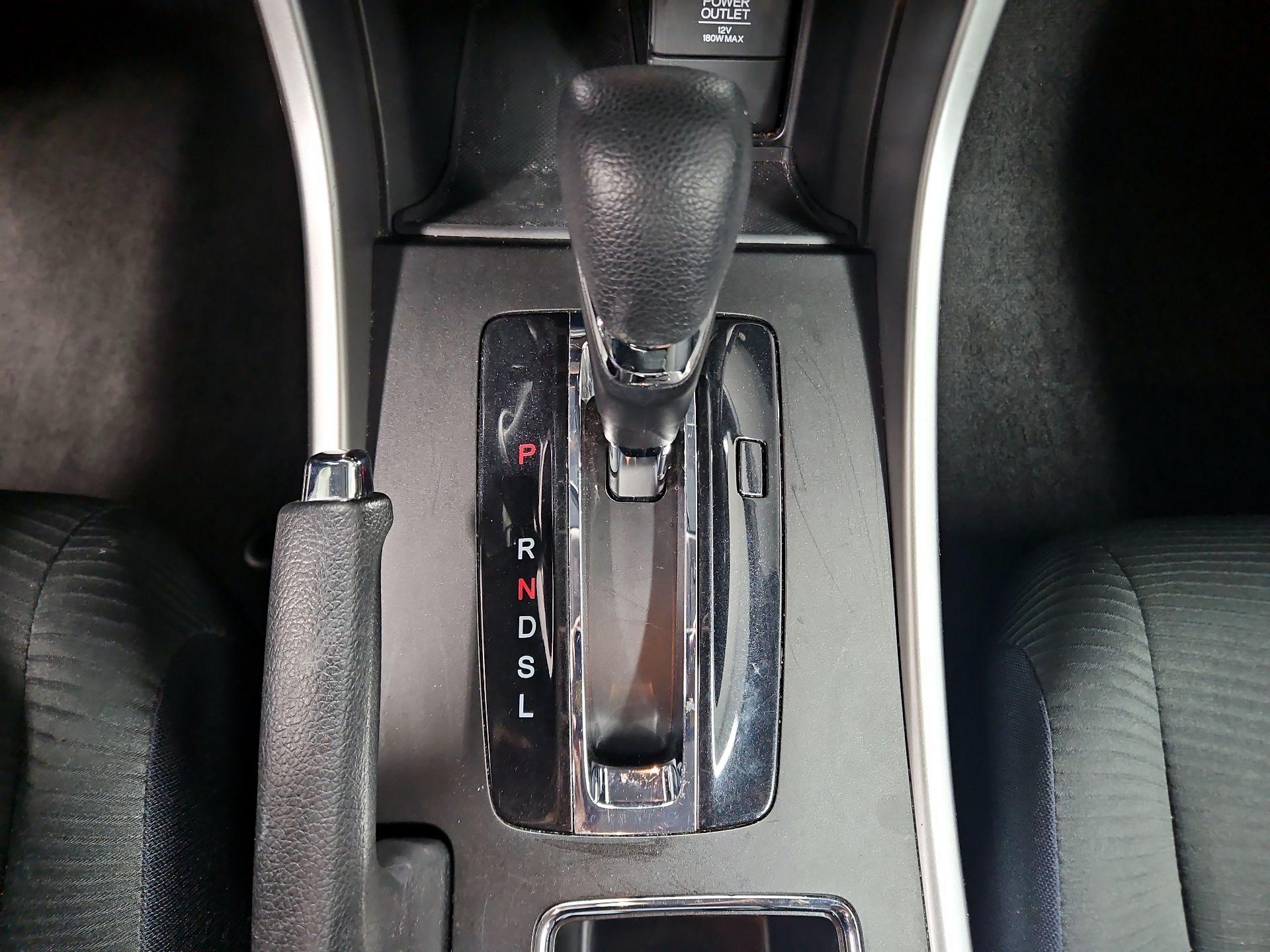 Thumbnail: 2015 Honda Accord - 17