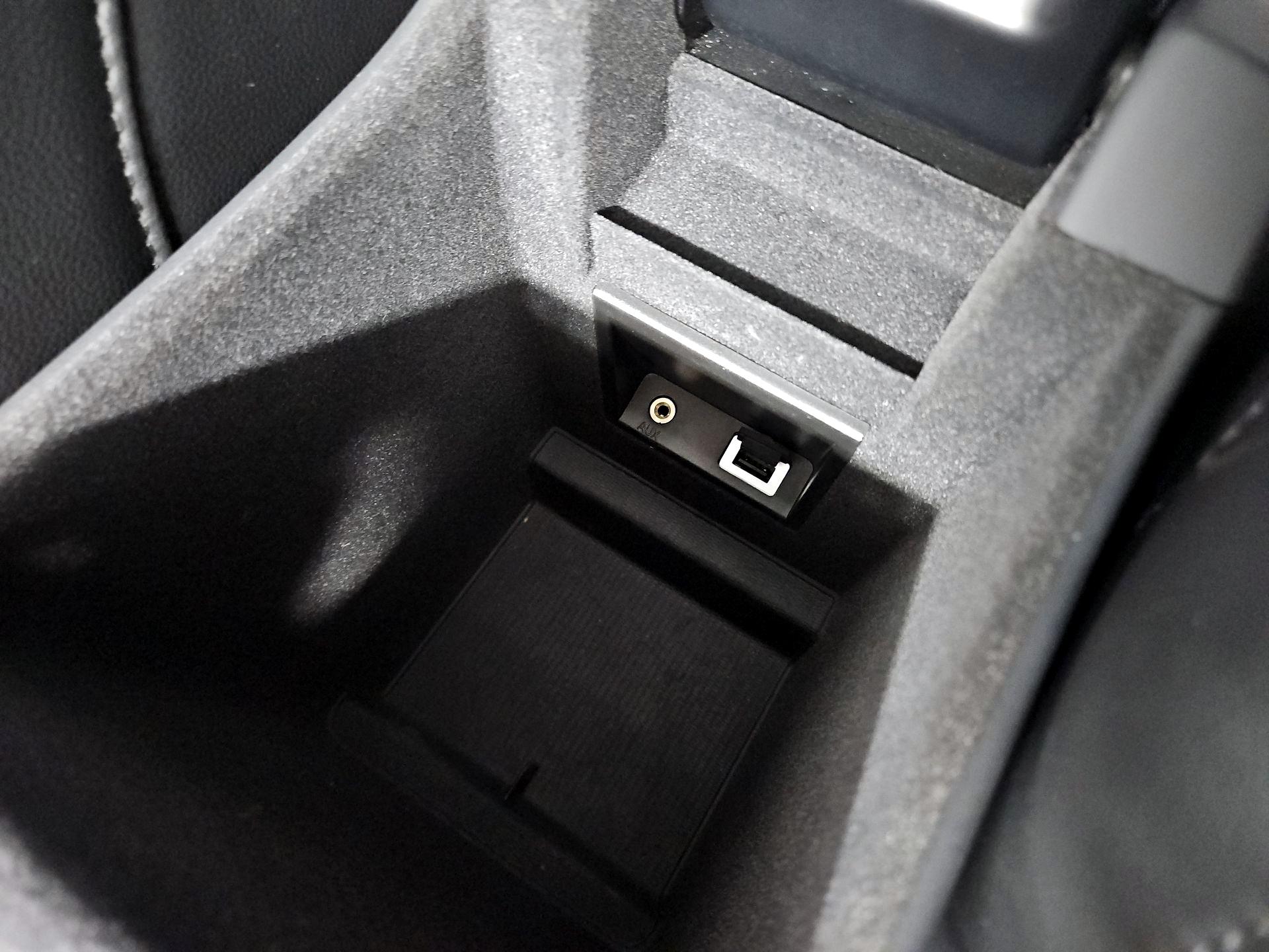 Thumbnail: 2015 Volvo XC60 - 18