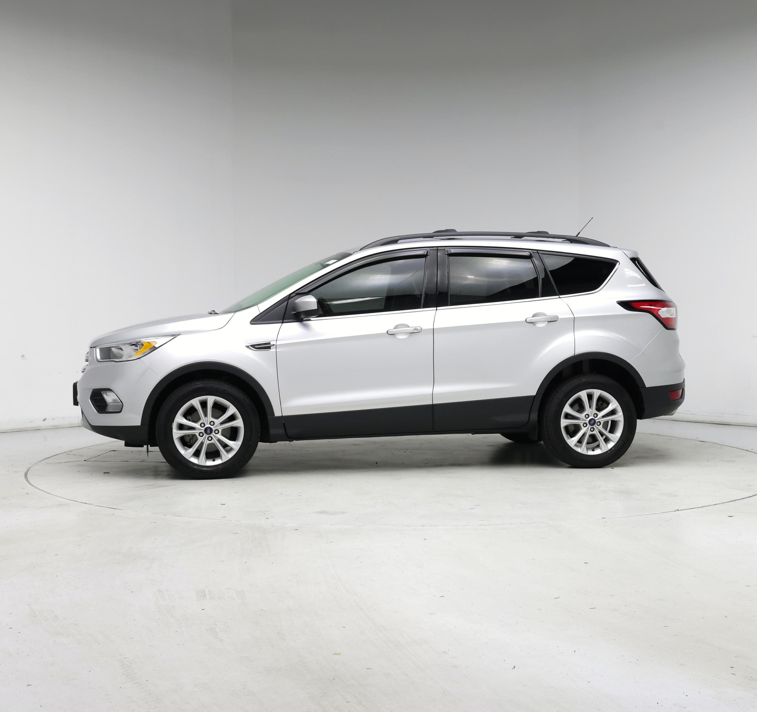 Thumbnail: 2018 Ford Escape - 3