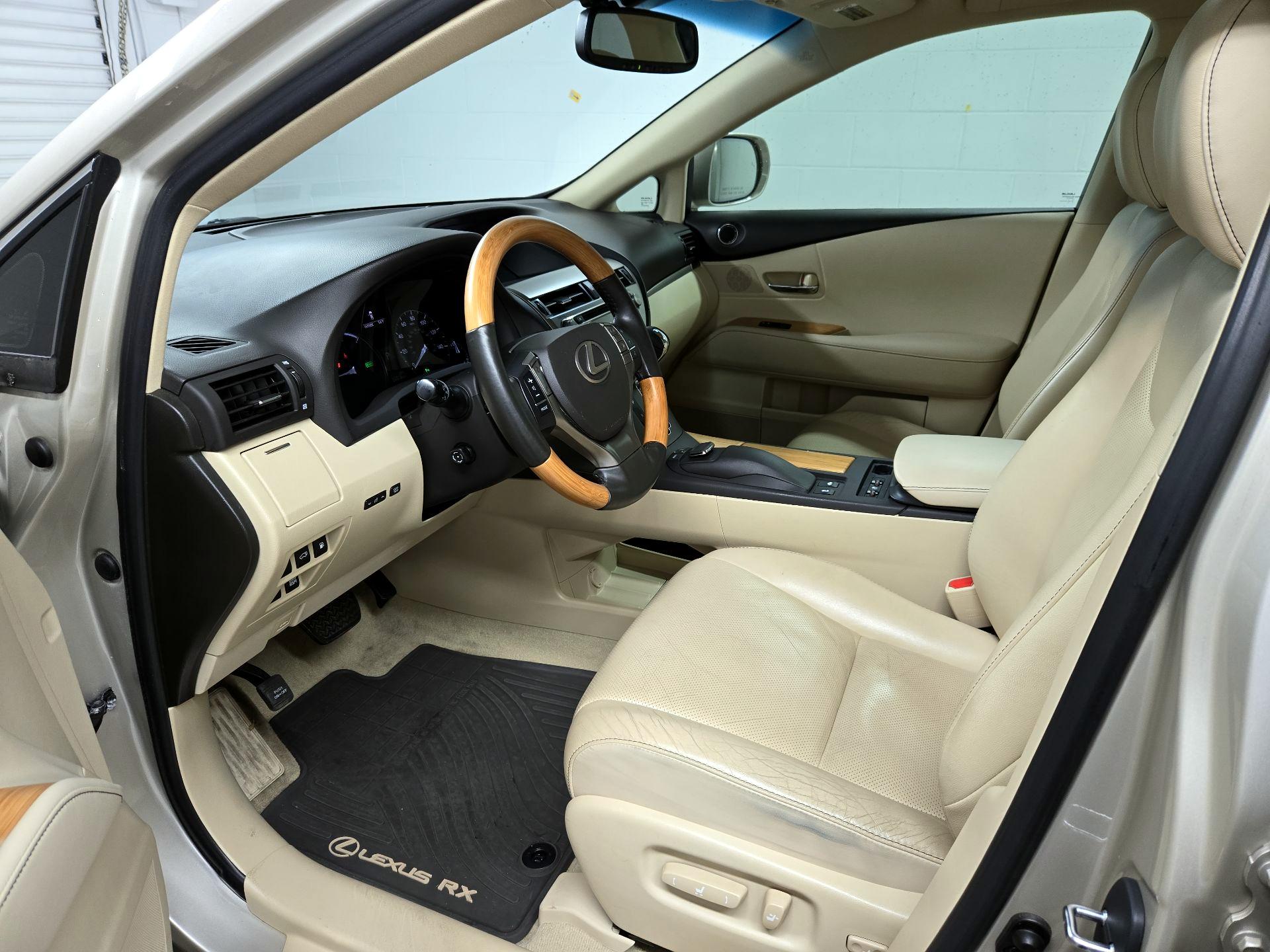 Thumbnail: 2015 Lexus RX - 11