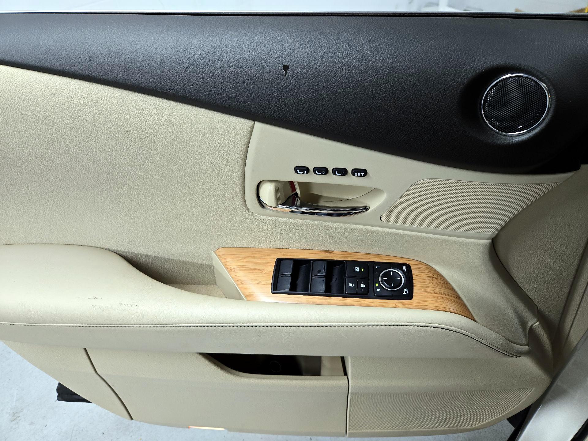 Thumbnail: 2015 Lexus RX - 12