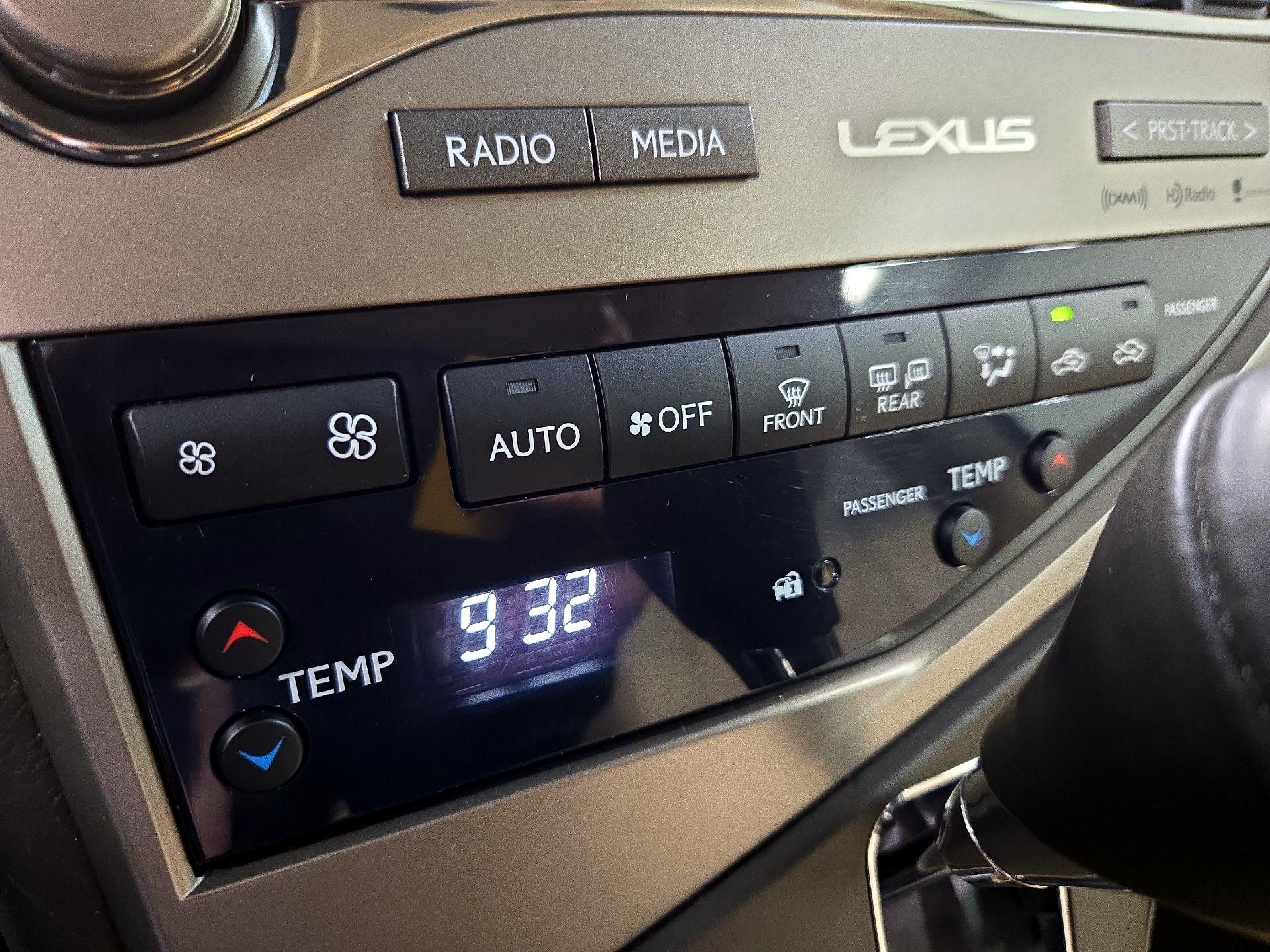 Thumbnail: 2015 Lexus RX - 17