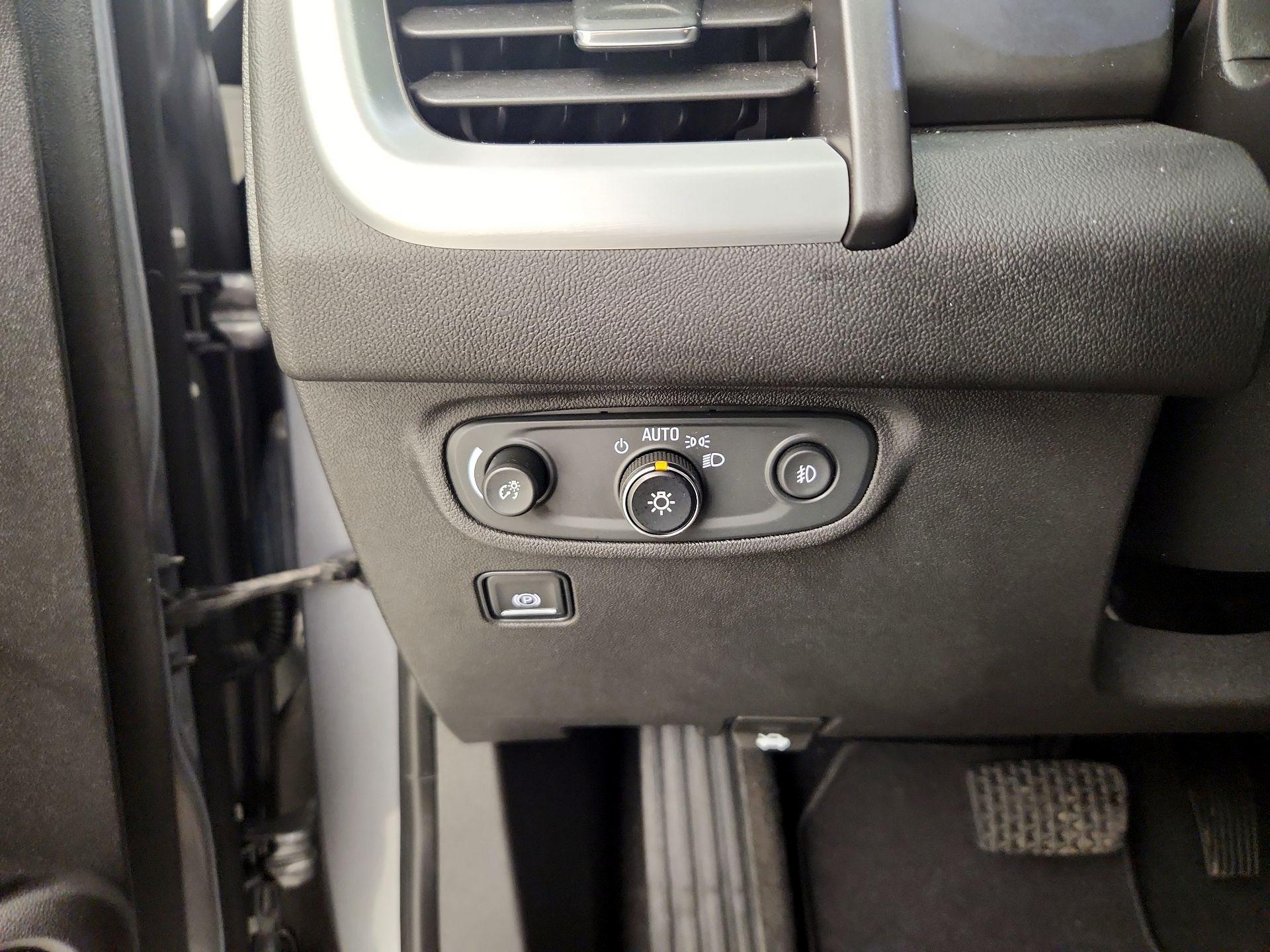 Thumbnail: 2020 GMC Terrain - 13