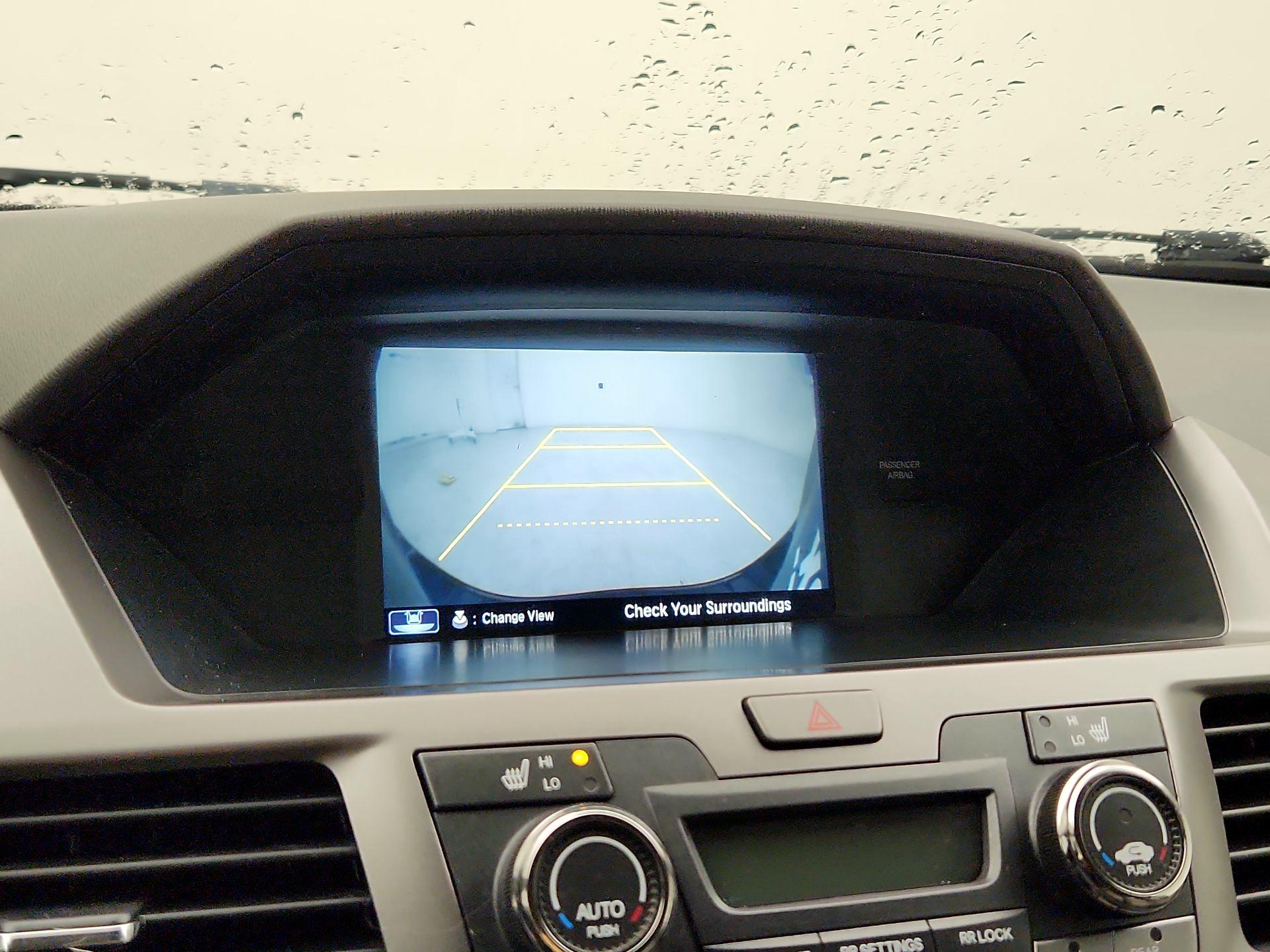 Thumbnail: 2015 Honda Odyssey - 14