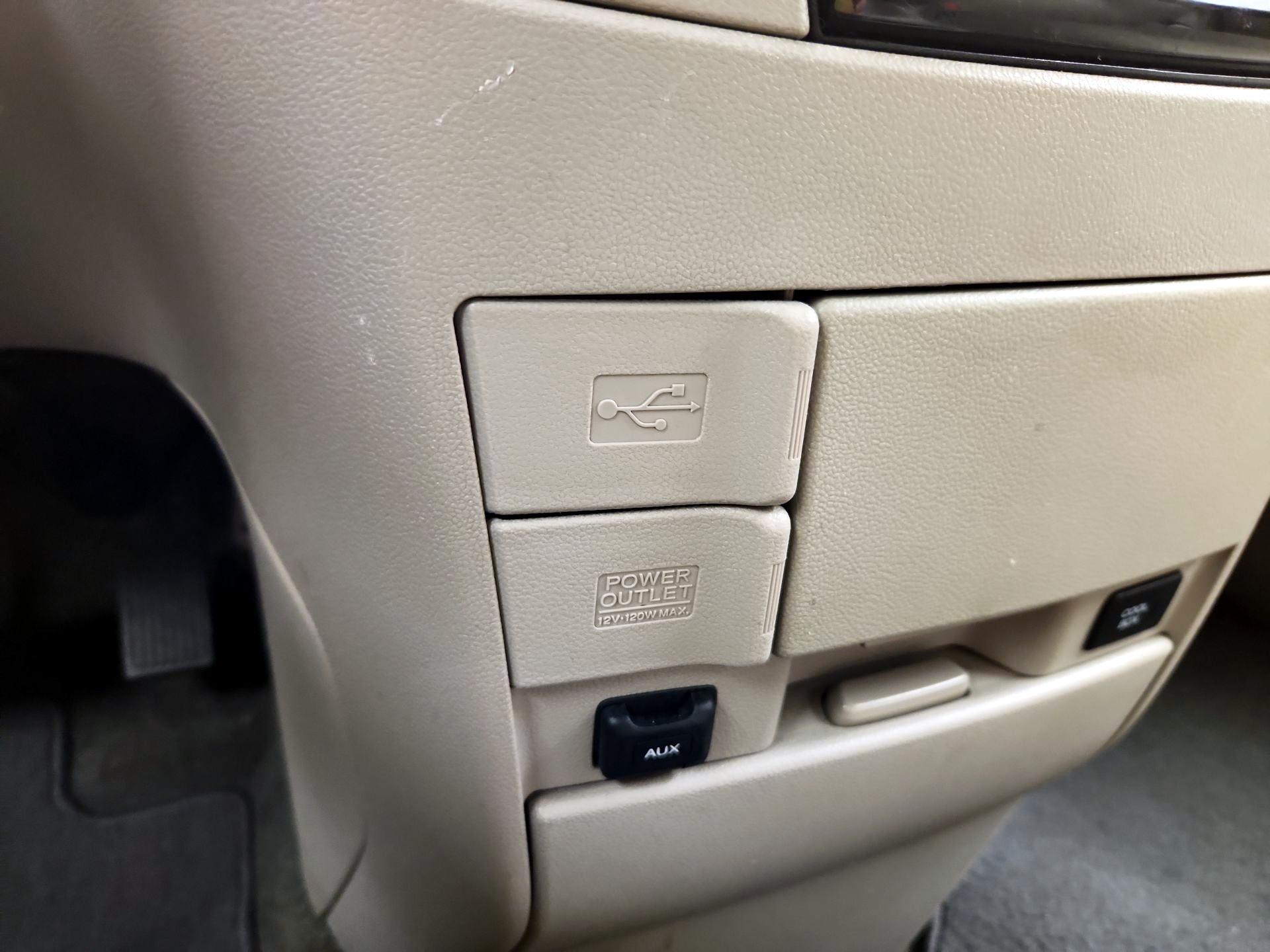 Thumbnail: 2015 Honda Odyssey - 18