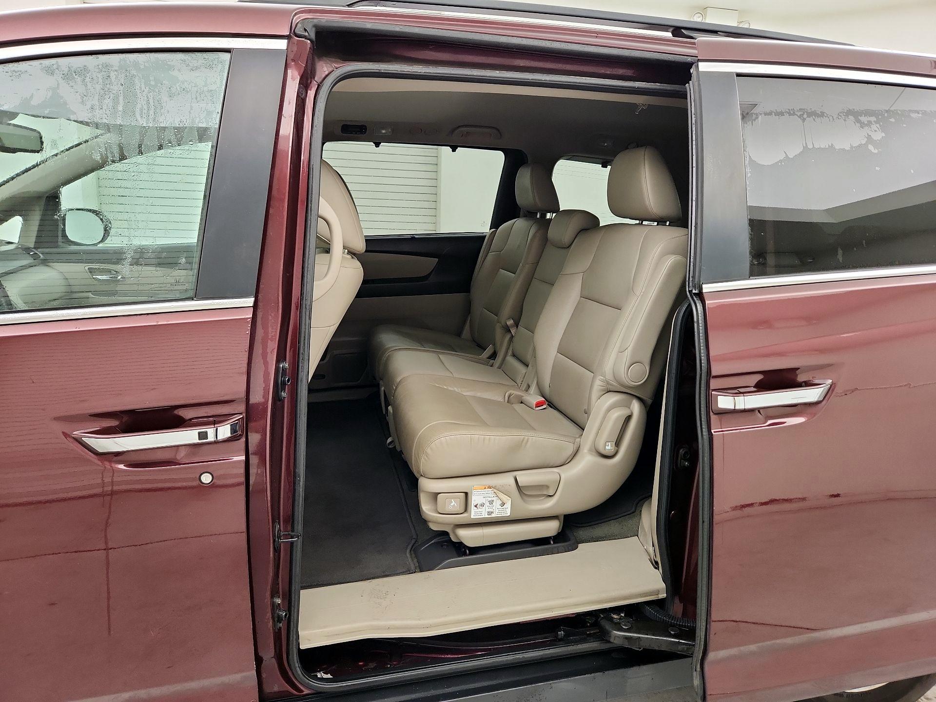 Thumbnail: 2015 Honda Odyssey - 20