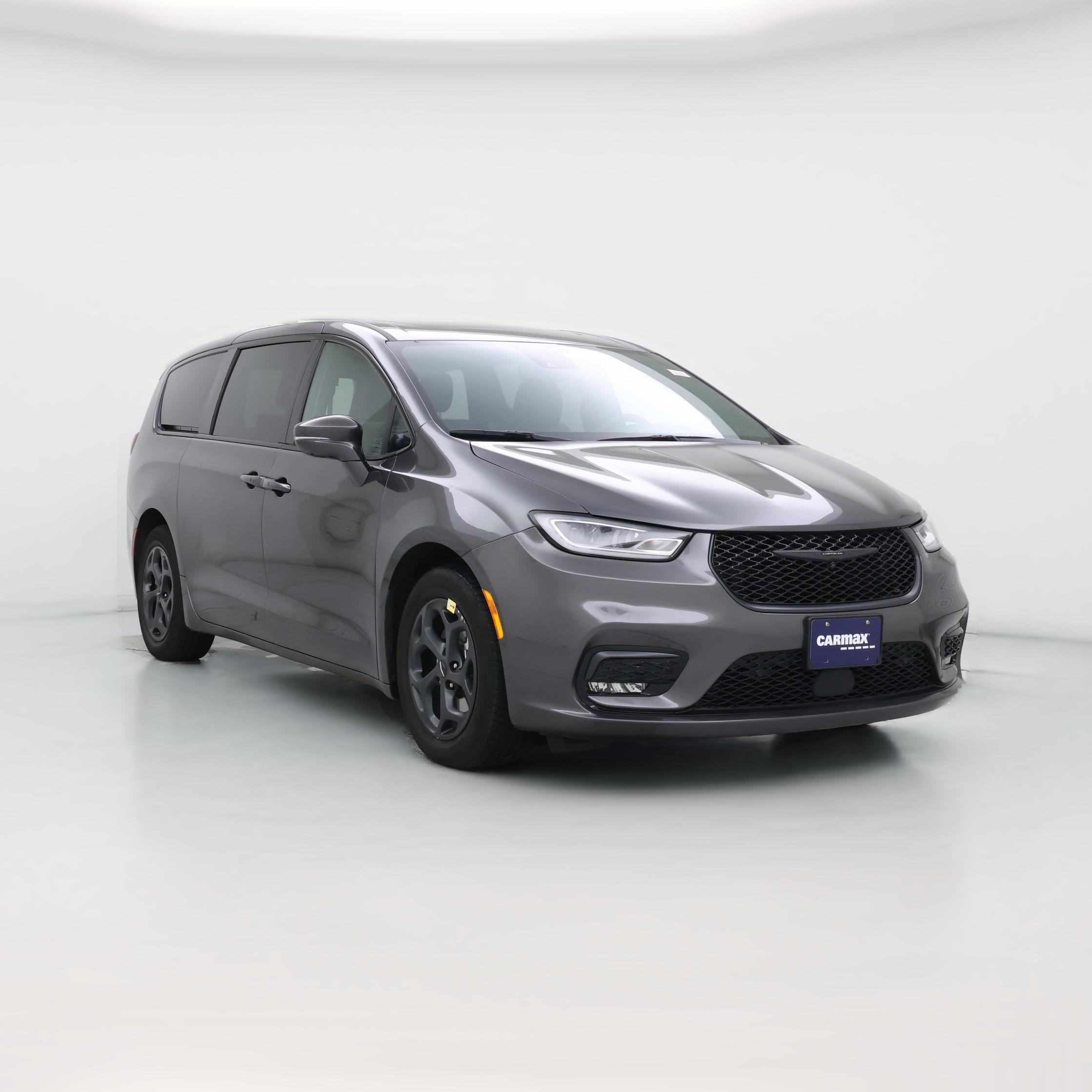 Thumbnail: 2022 Chrysler Pacifica - 1
