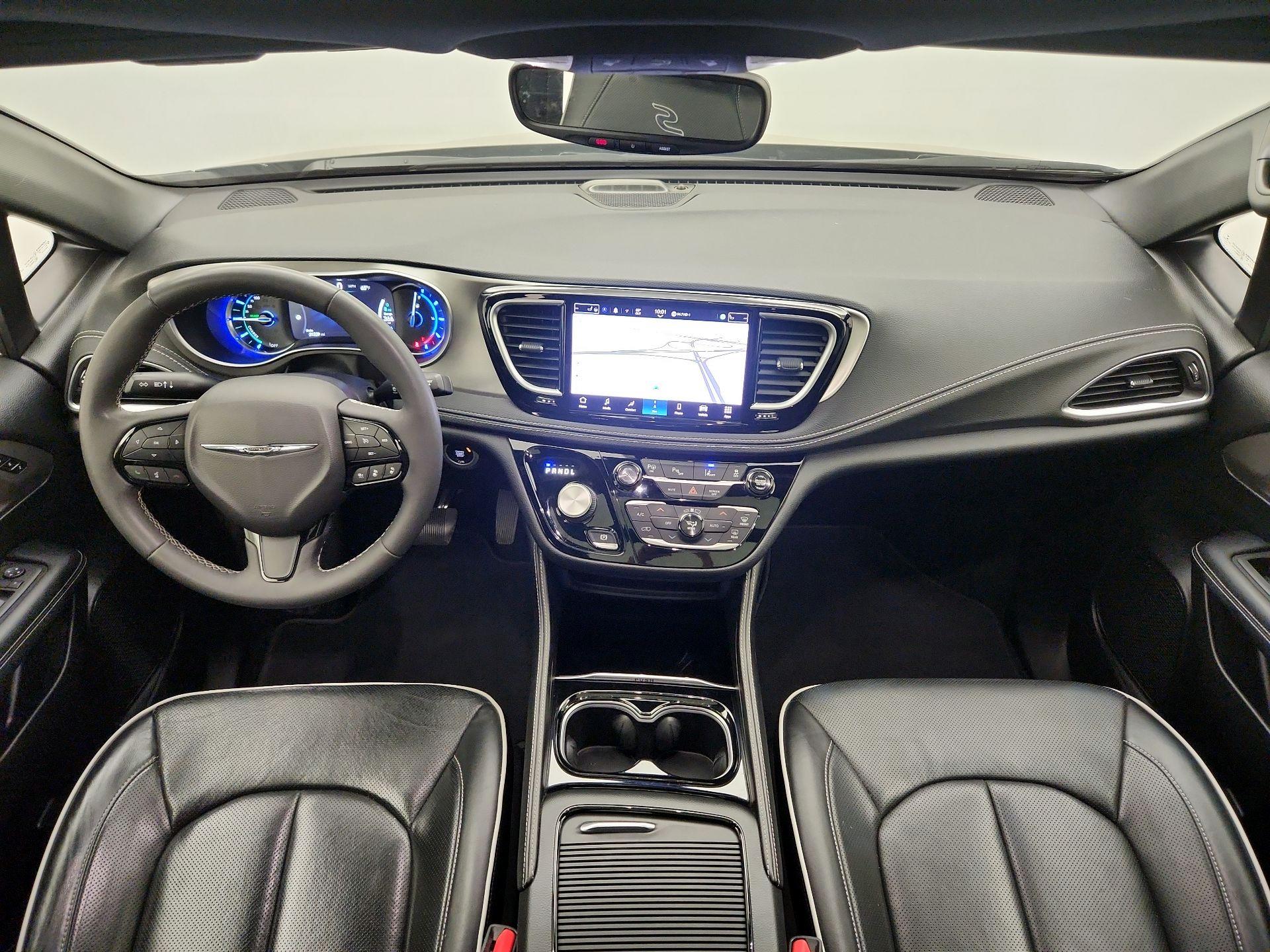 Thumbnail: 2022 Chrysler Pacifica - 9