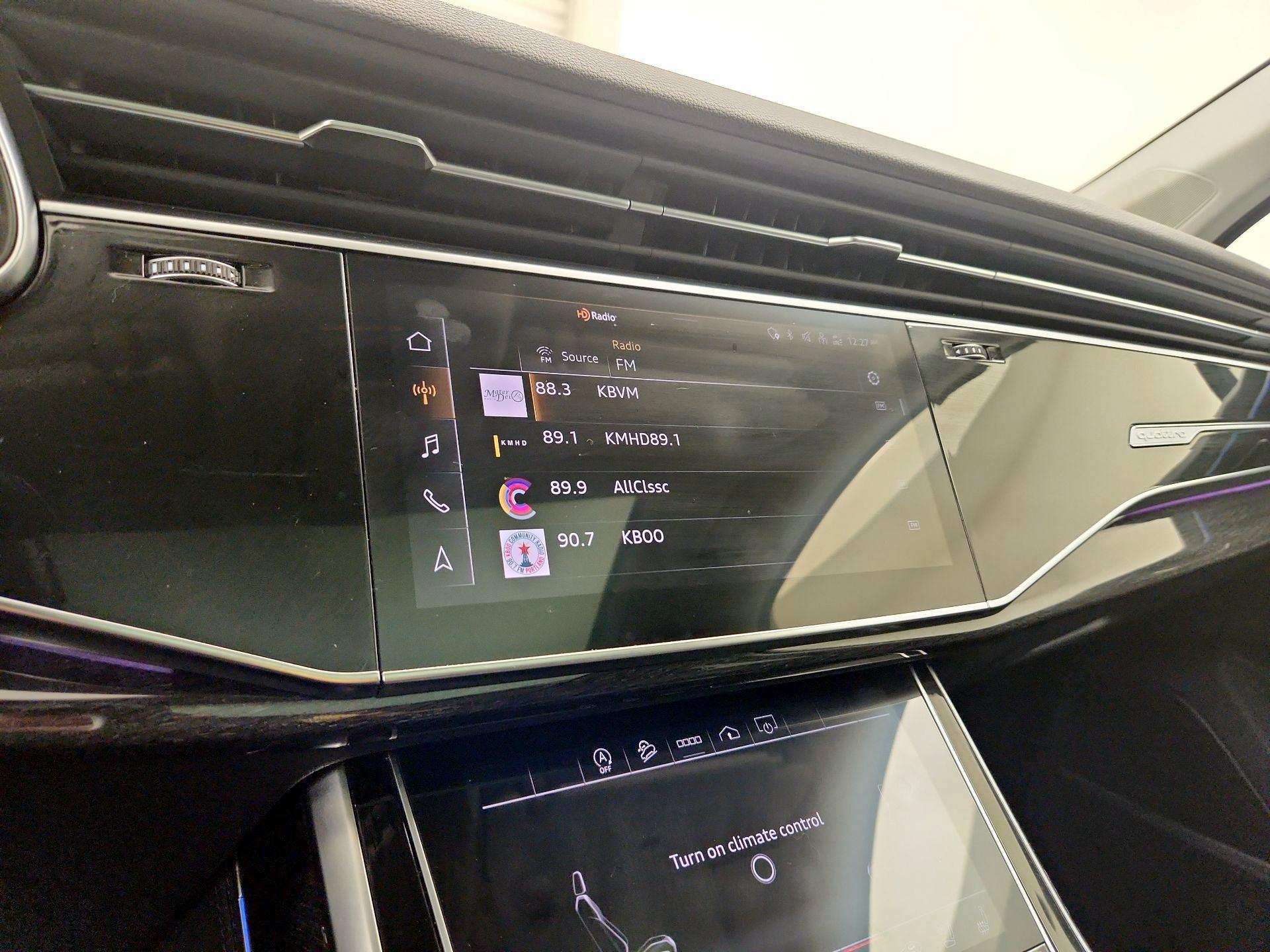 Thumbnail: 2022 Audi Q7 - 16