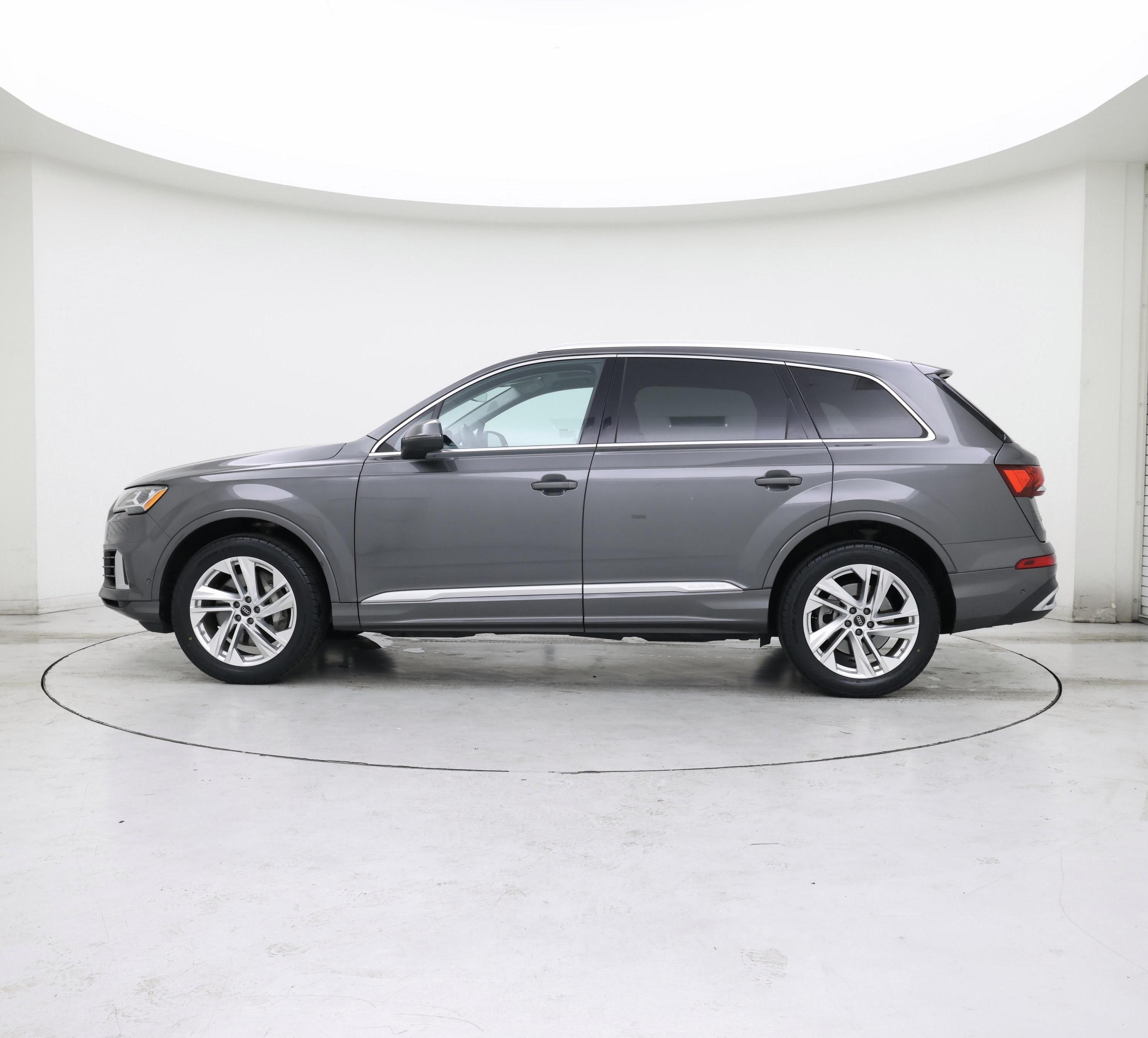 Thumbnail: 2022 Audi Q7 - 3