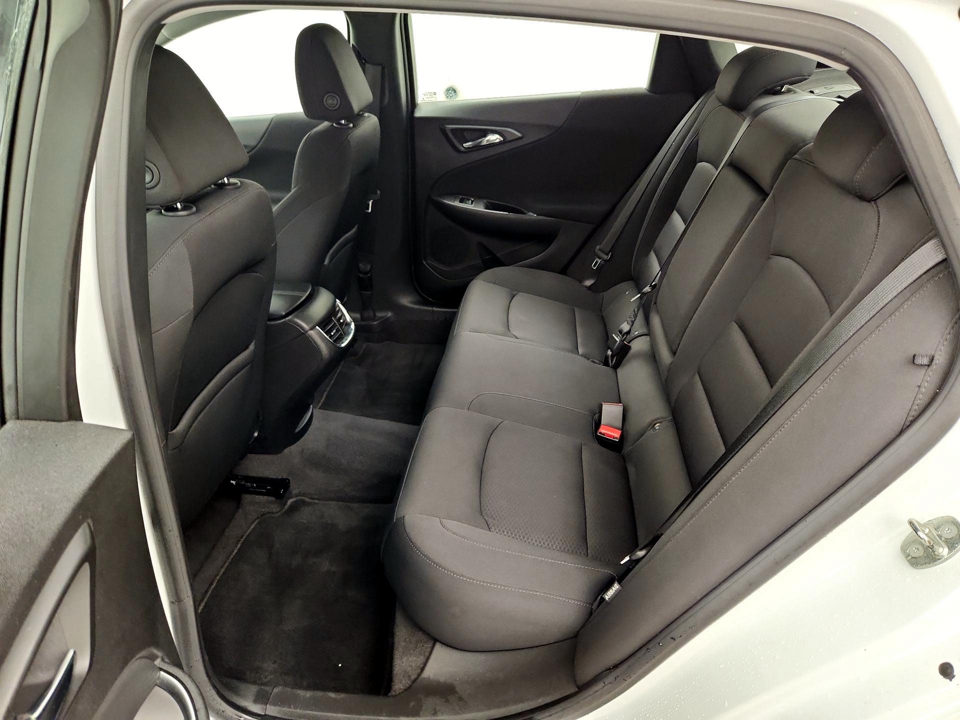 Thumbnail: 2018 Chevrolet Malibu - 19