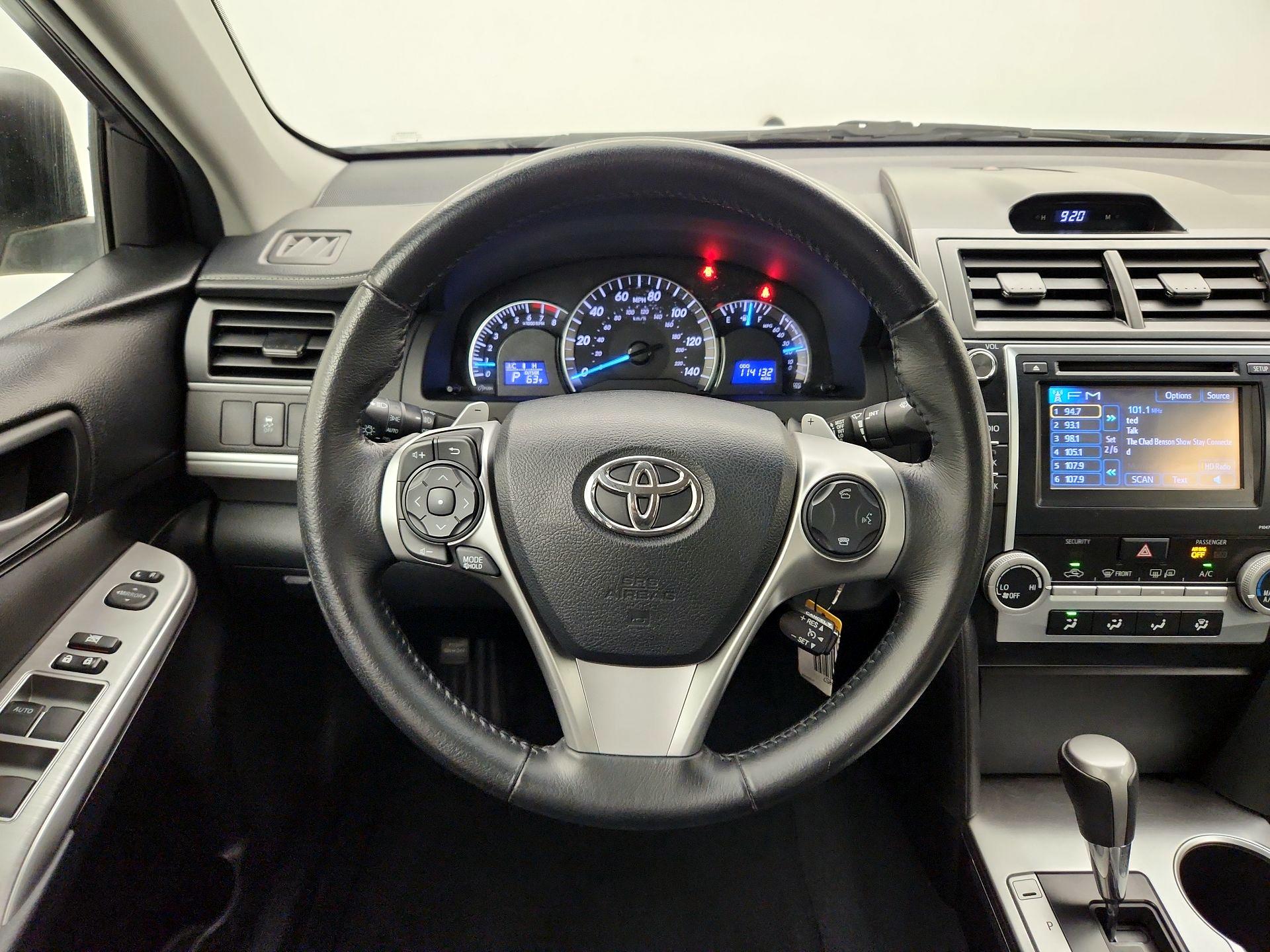Thumbnail: 2014 Toyota Camry - 10