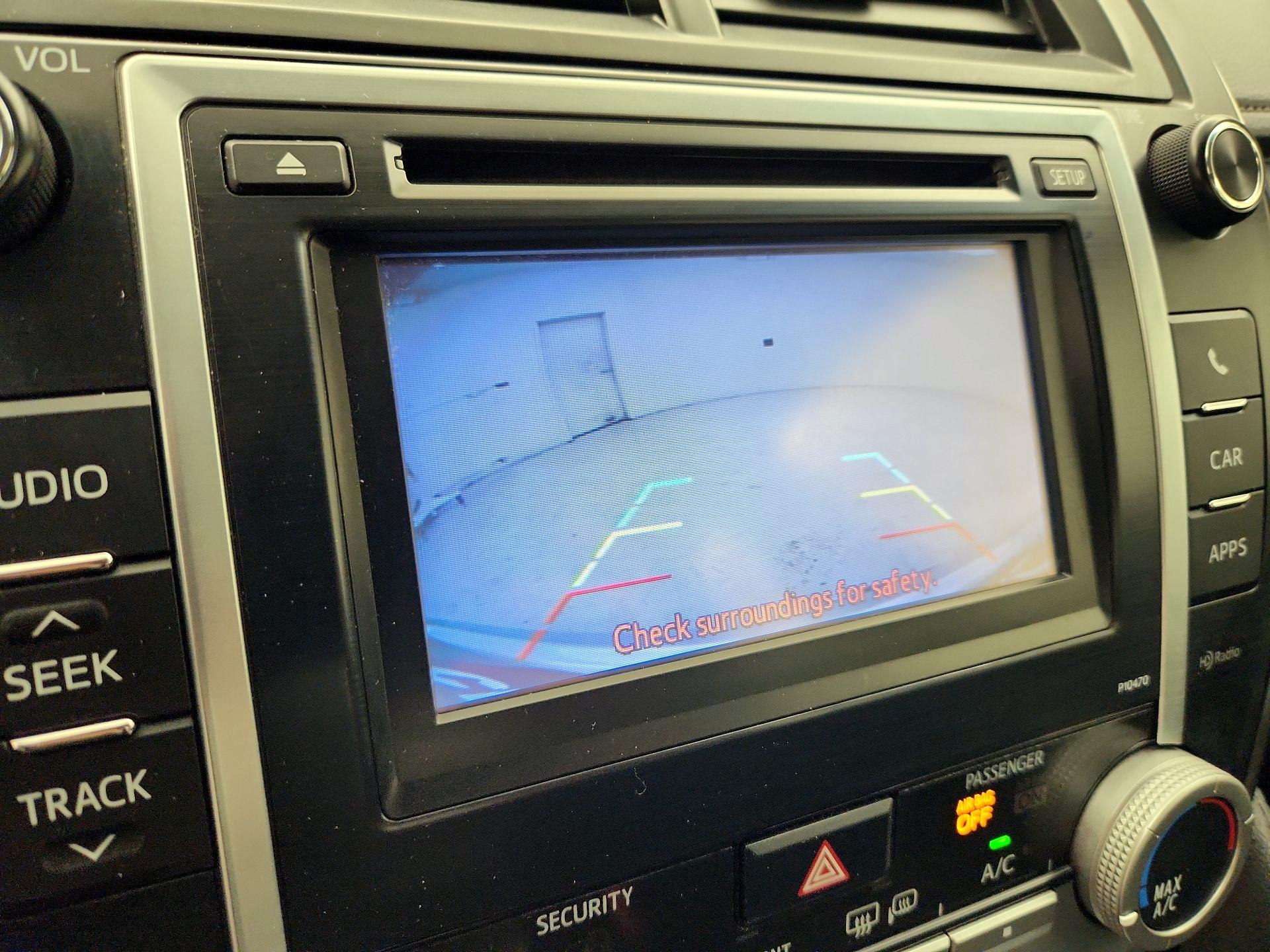 Thumbnail: 2014 Toyota Camry - 14