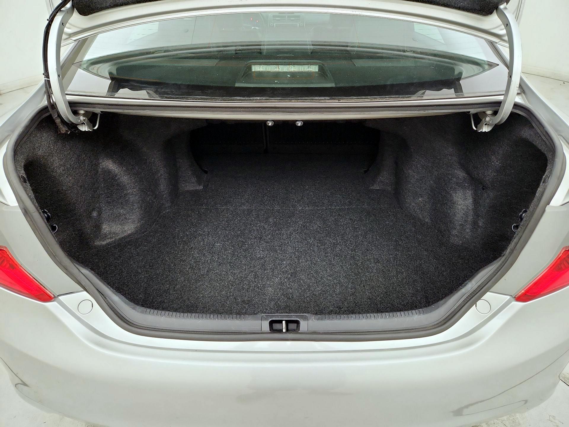 Thumbnail: 2014 Toyota Camry - 20