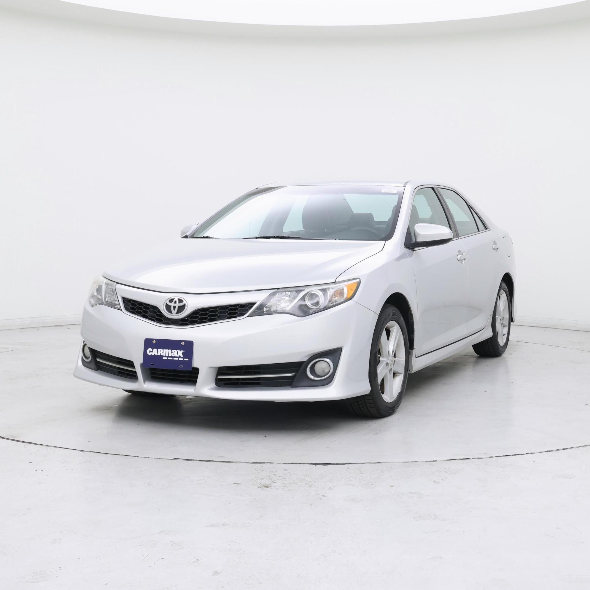 Thumbnail: 2014 Toyota Camry - 4