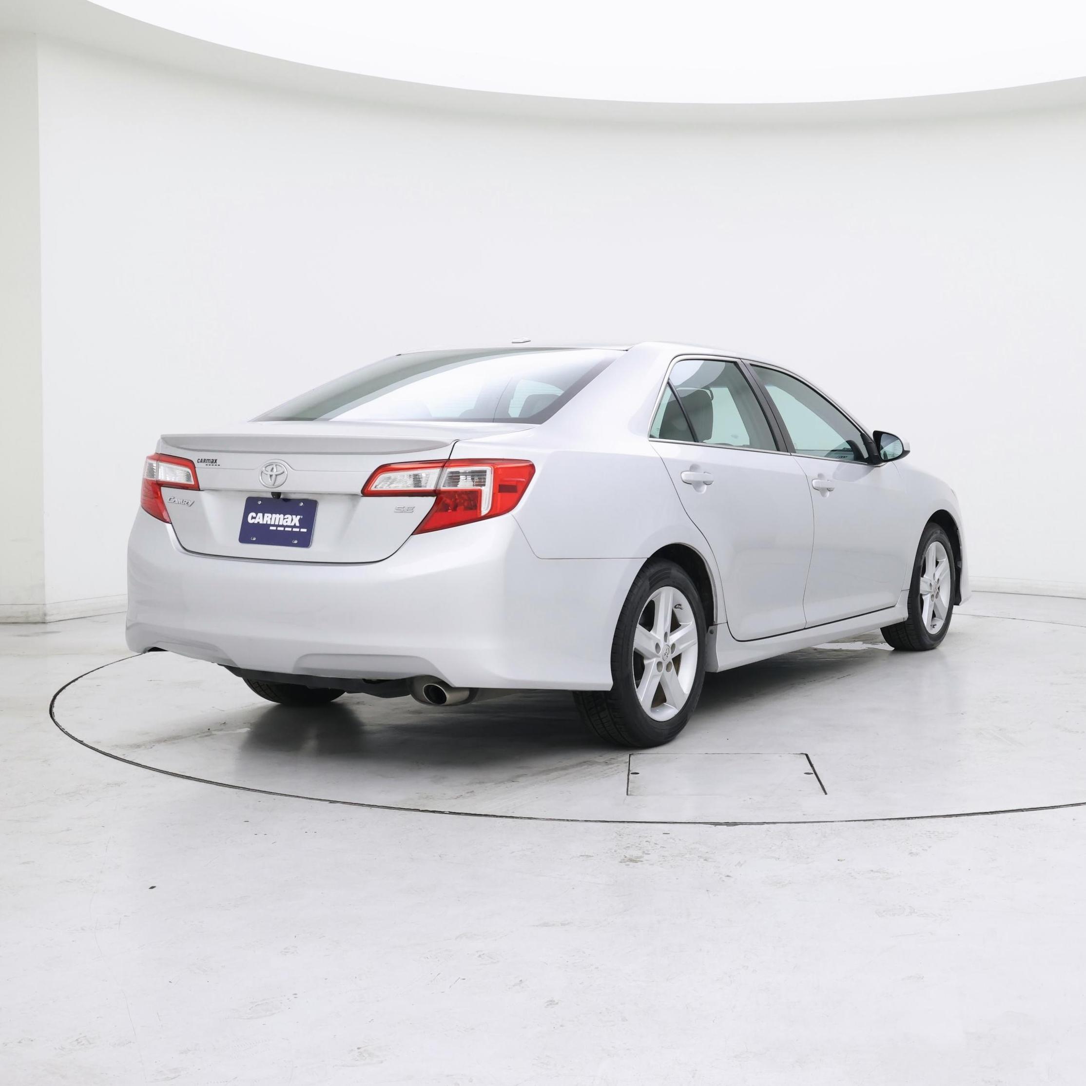 Thumbnail: 2014 Toyota Camry - 8