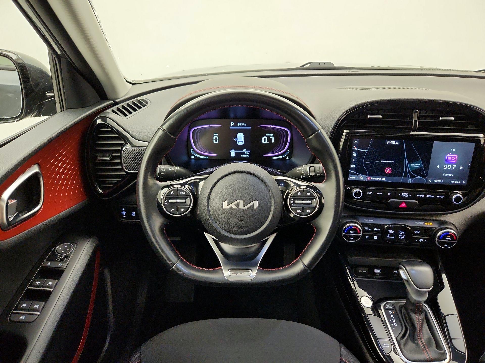 Thumbnail: 2023 Kia Soul - 10