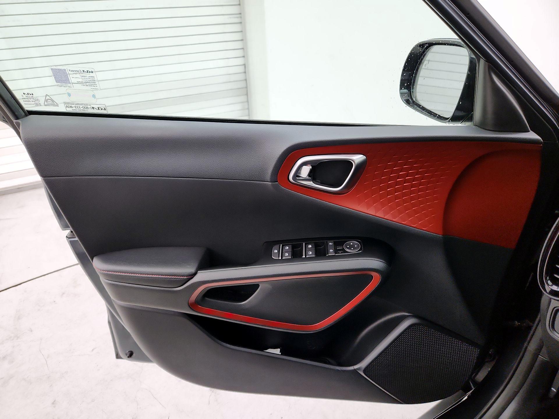 Thumbnail: 2023 Kia Soul - 12