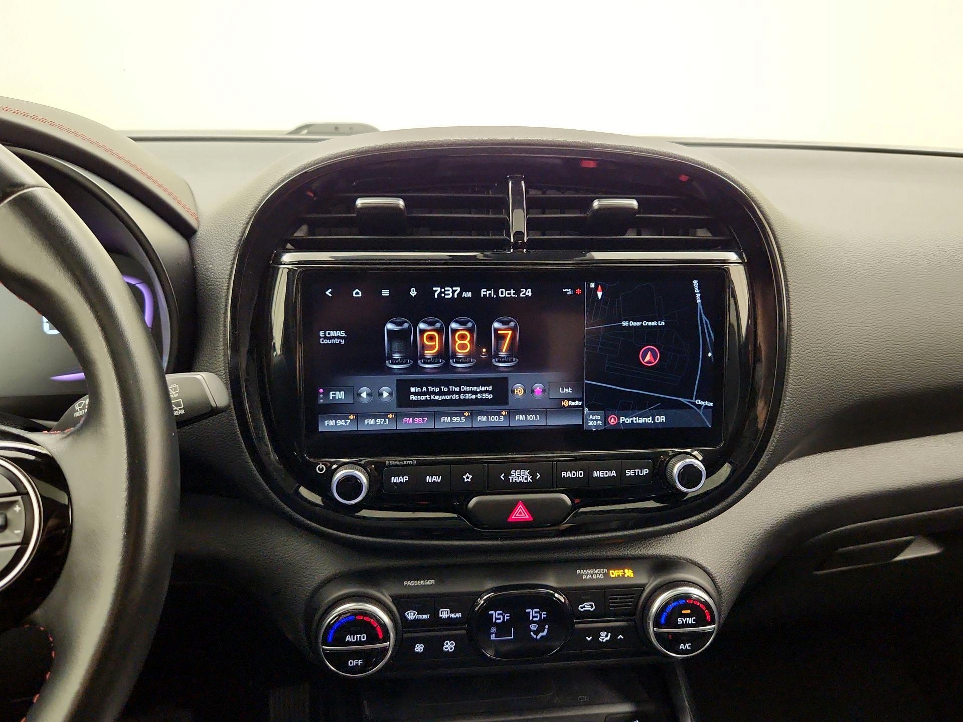 Thumbnail: 2023 Kia Soul - 16