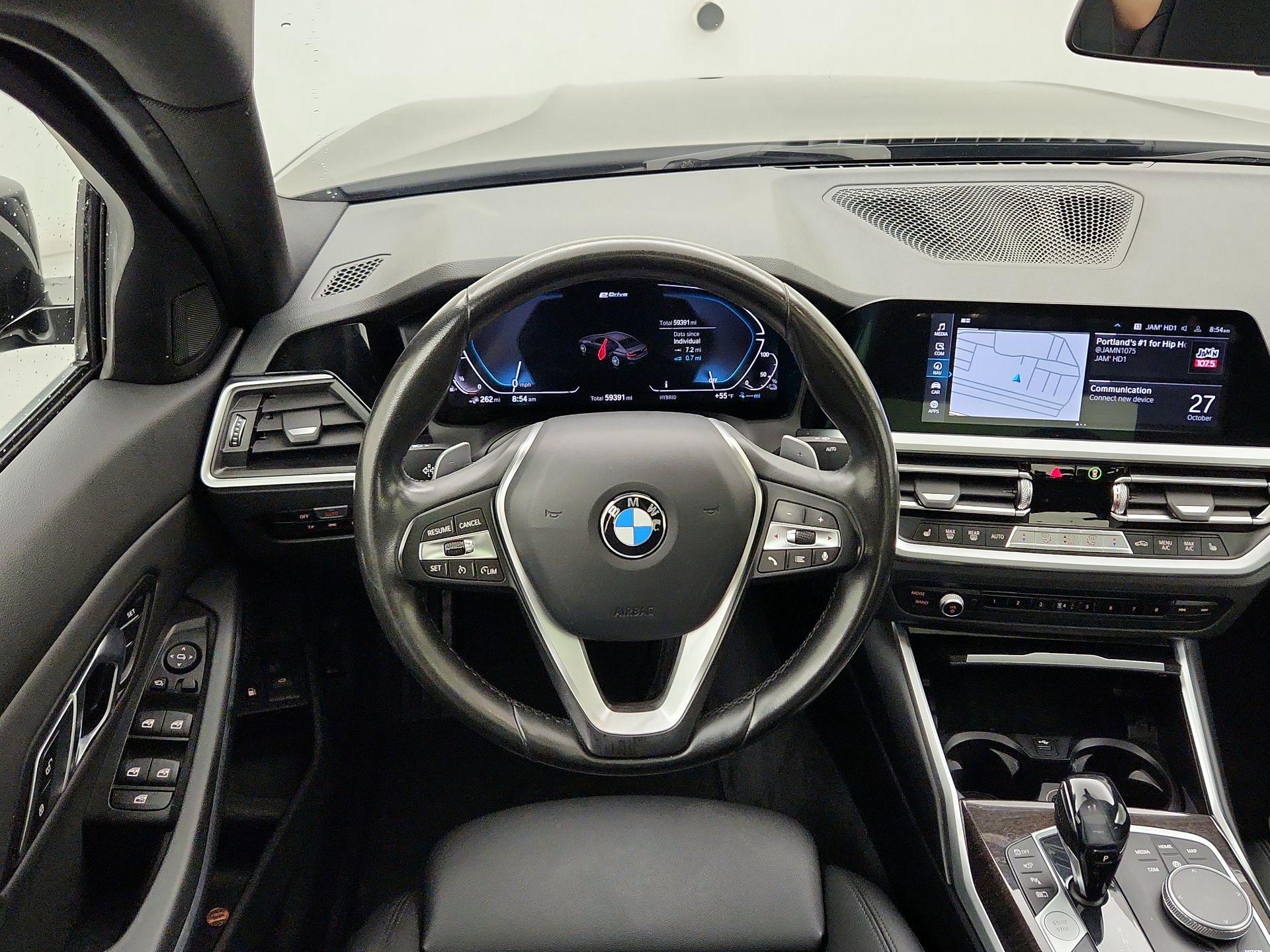 Thumbnail: 2021 BMW 3 Series - 10