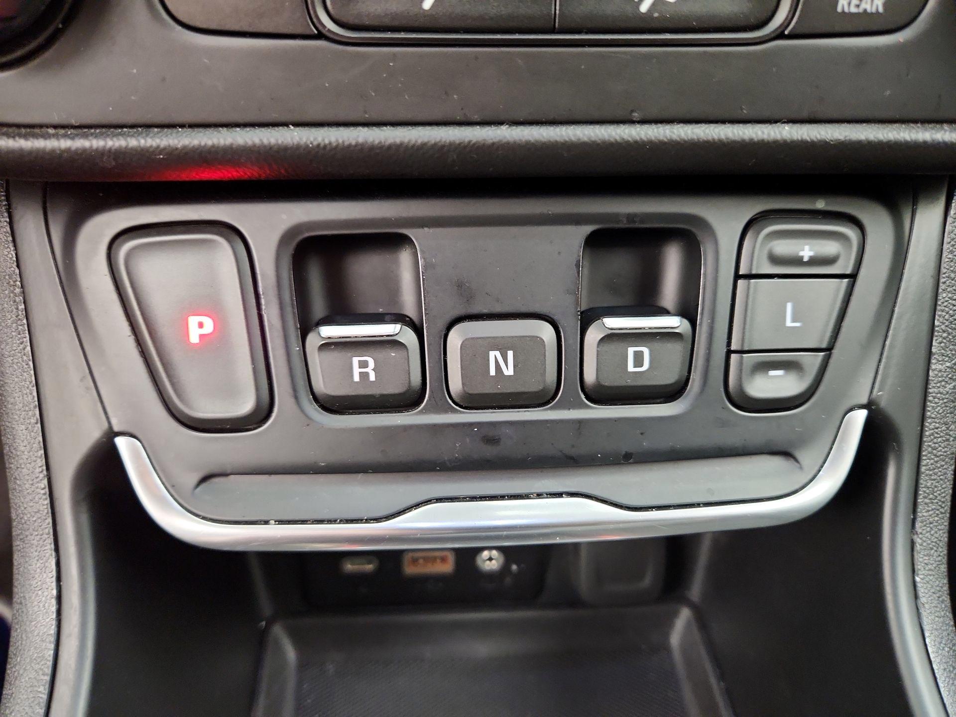 Thumbnail: 2019 GMC Terrain - 17