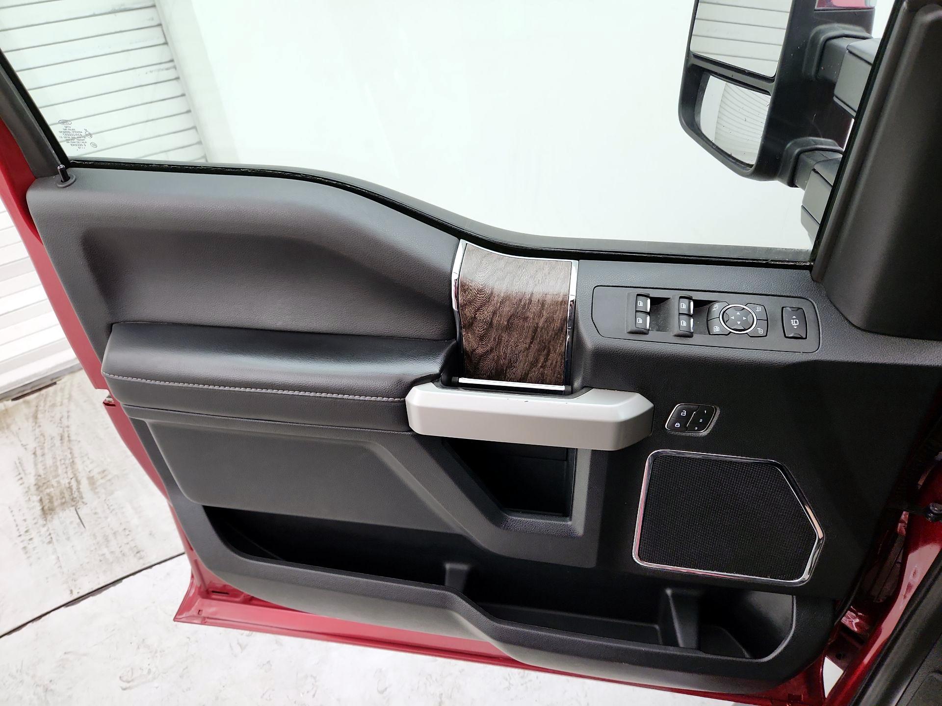 Thumbnail: 2019 Ford F-350 - 12